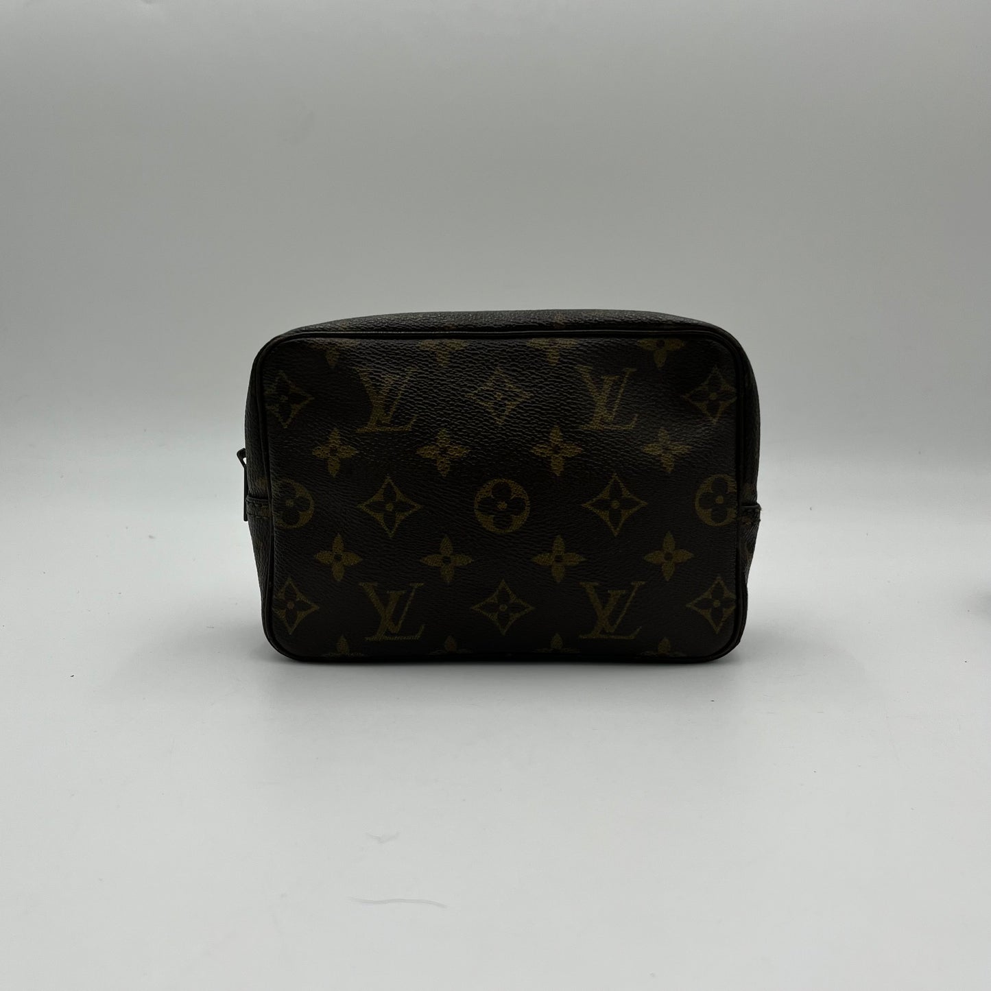 LV Monogram Trousse 18