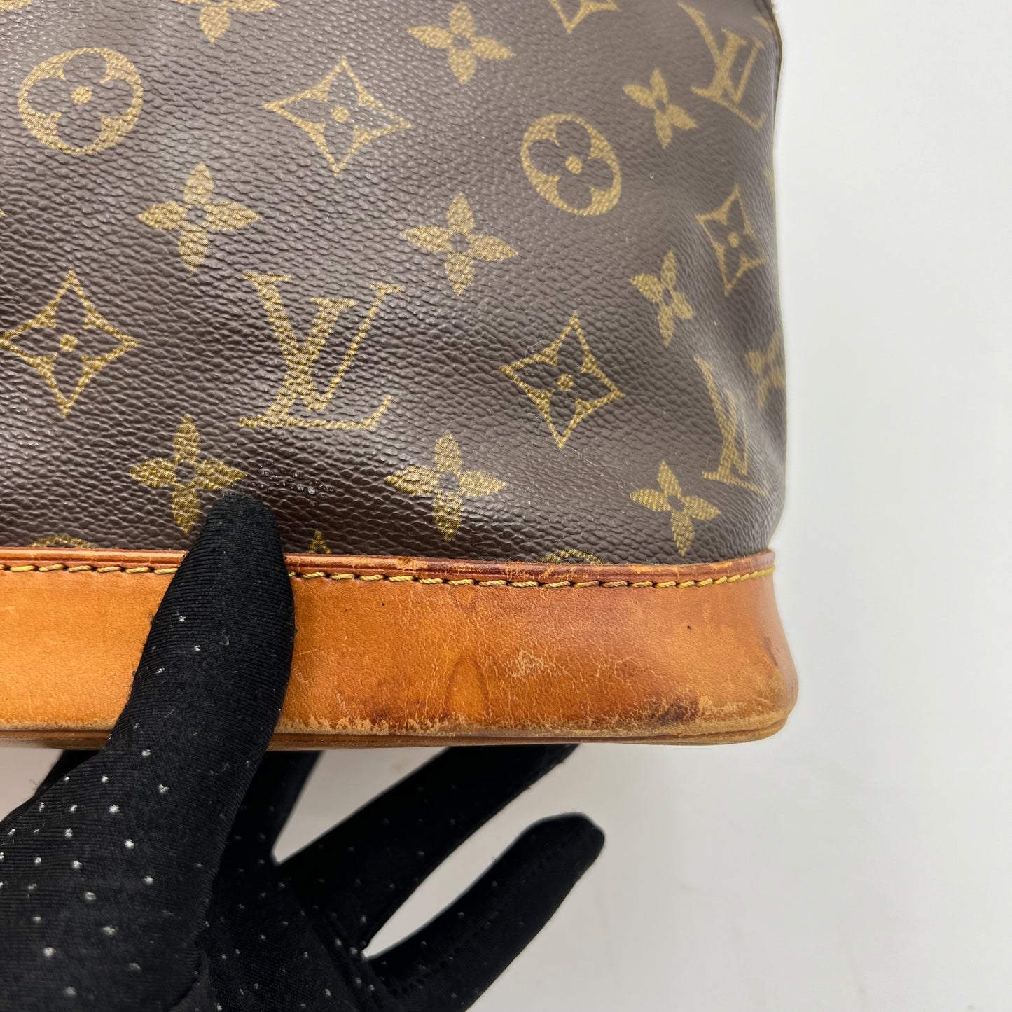 LV Monogram Alma MM