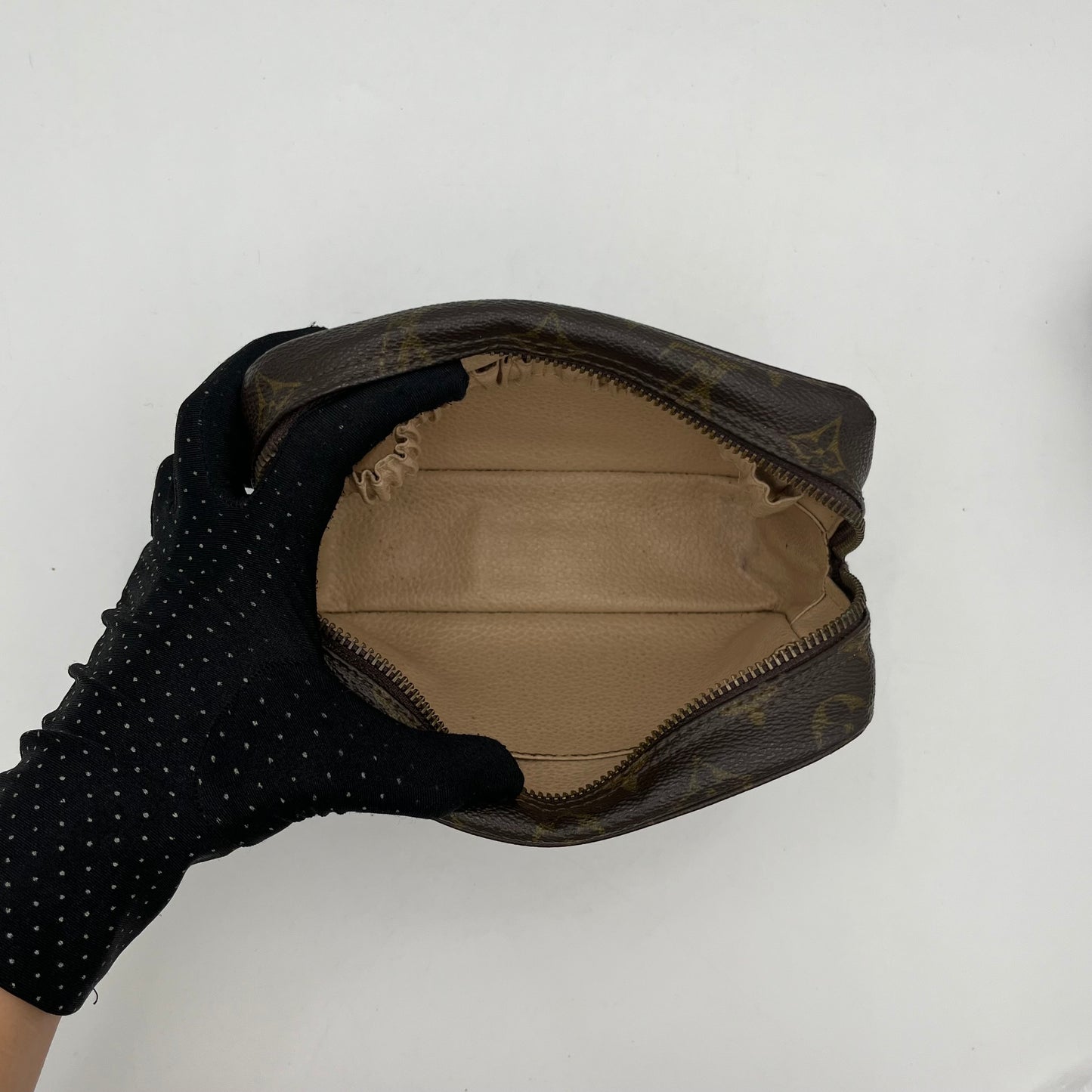 LV Monogram Trousse 18