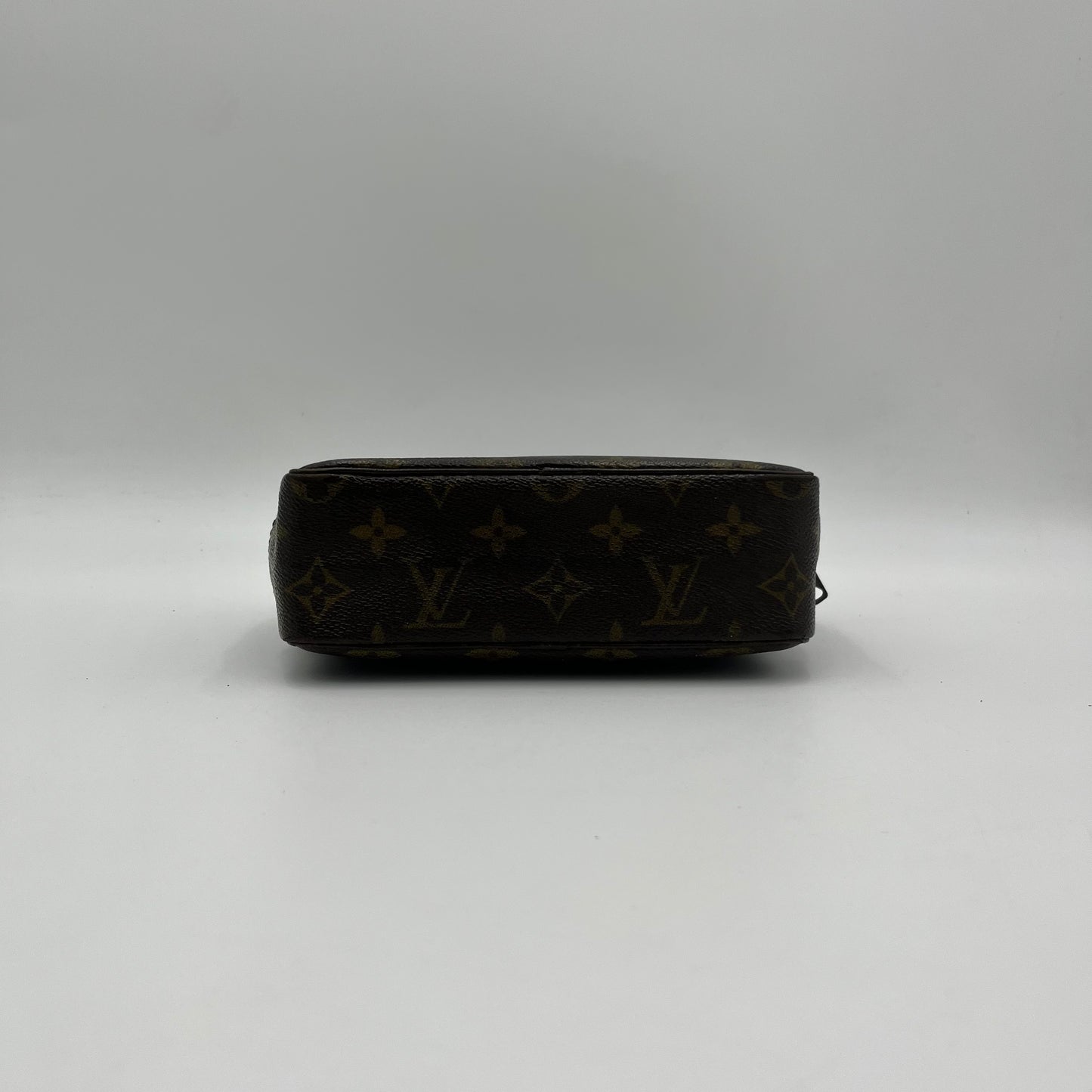 LV Monogram Trousse 18
