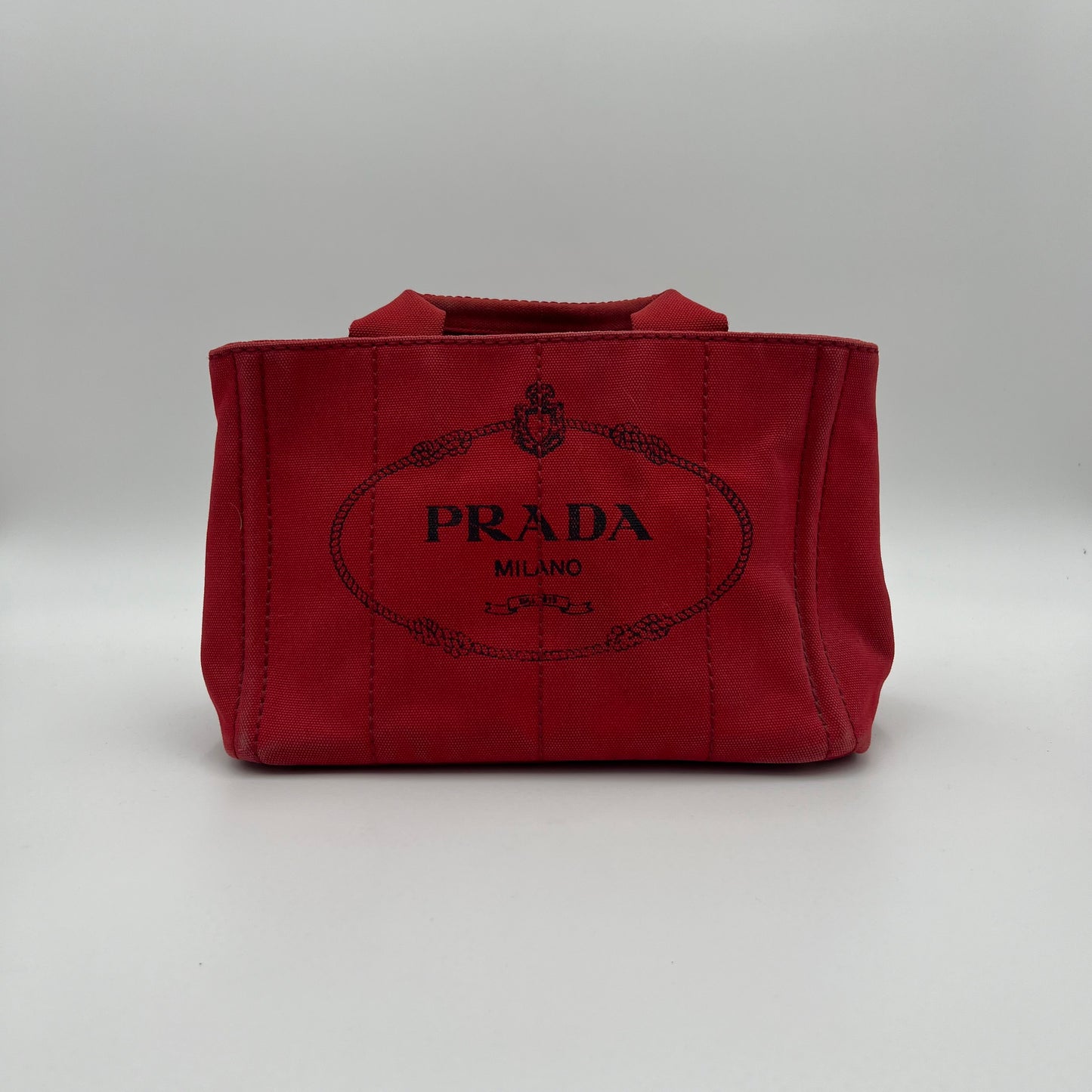 Prada Red Canapa