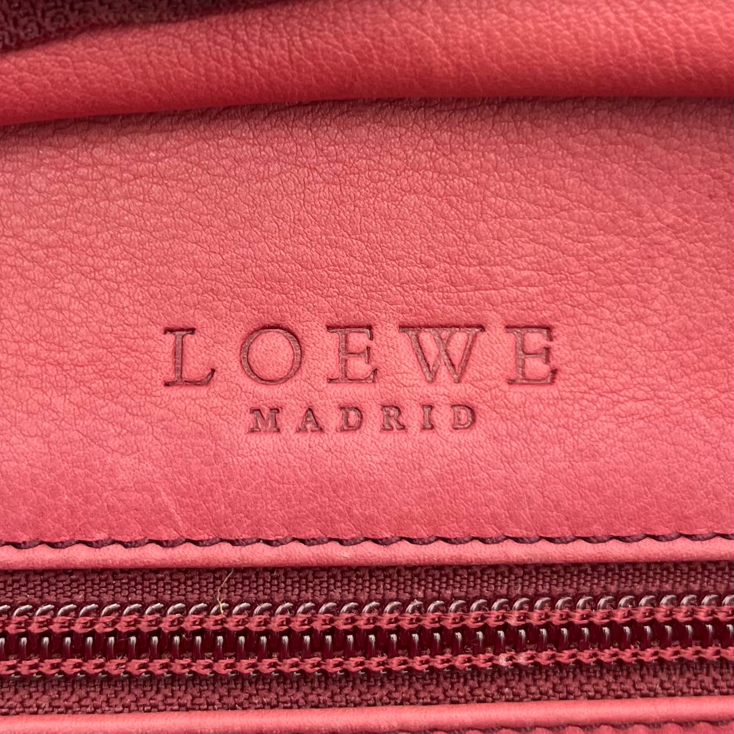 Loewe Wine Suede Amazona 28