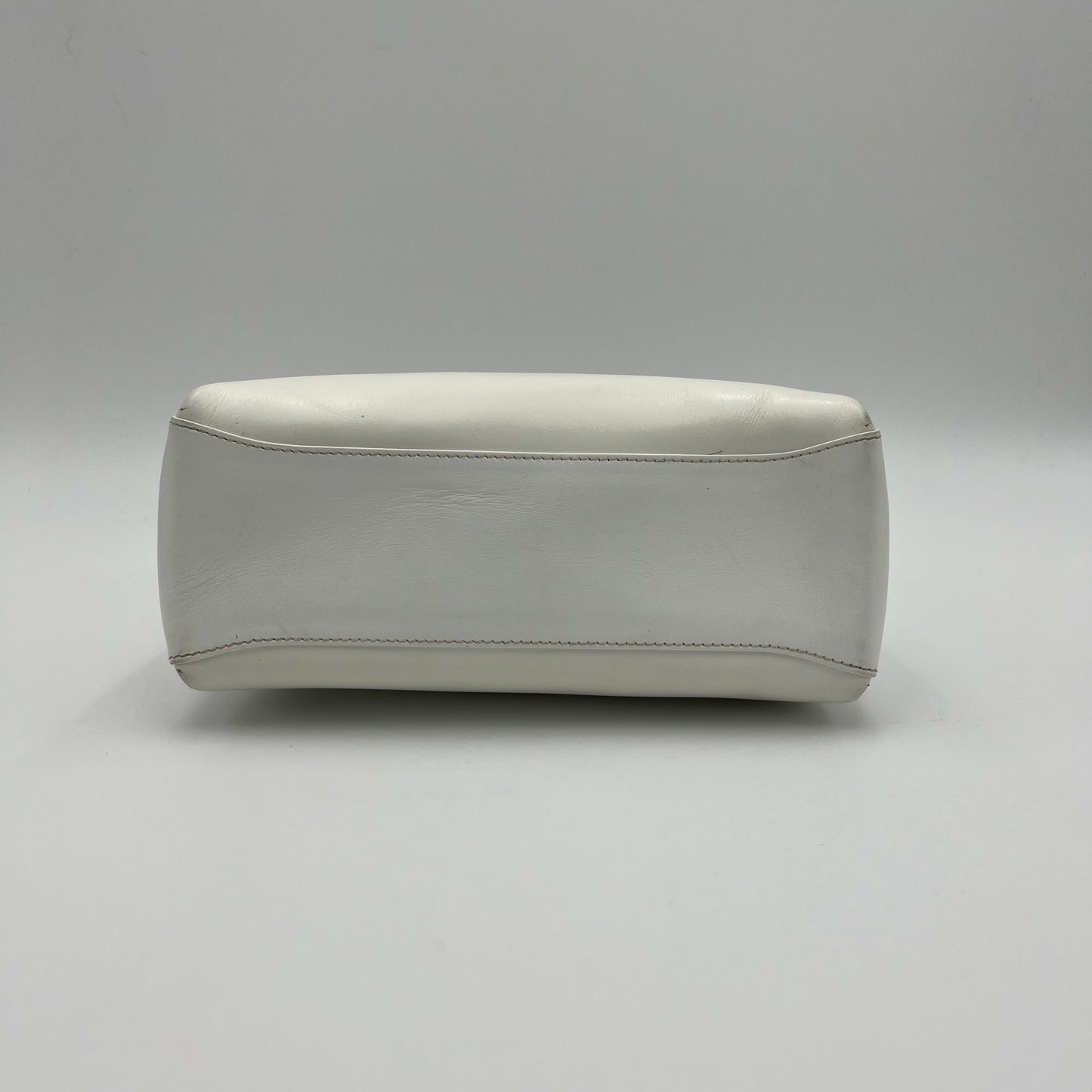 Gucci Vintage White Bamboo Twist Lock Handbag