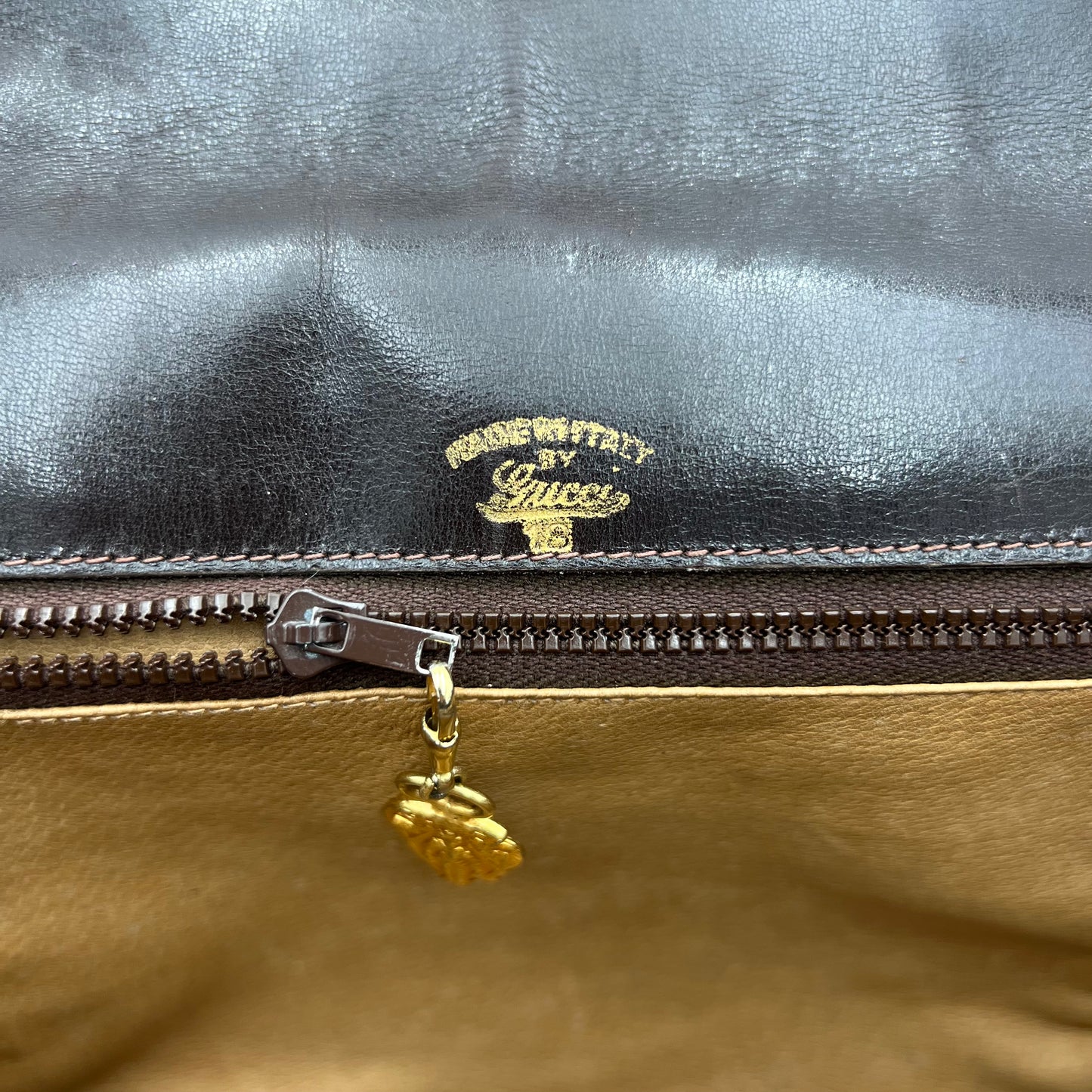 Gucci Vintage Interlocking G Horsebit 19 Leather Box Shoulder Bag