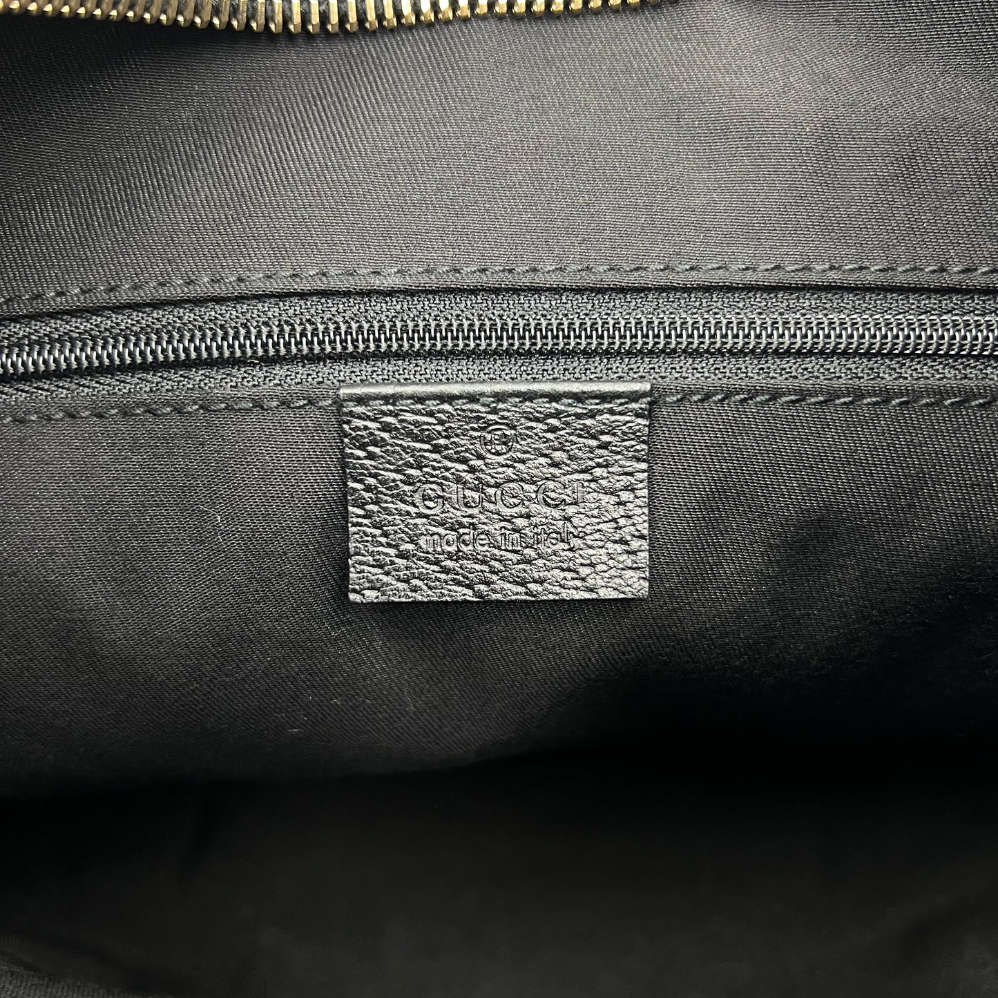 Gucci Black Pebbled Leather Abbey D-Ring Hobo Bag