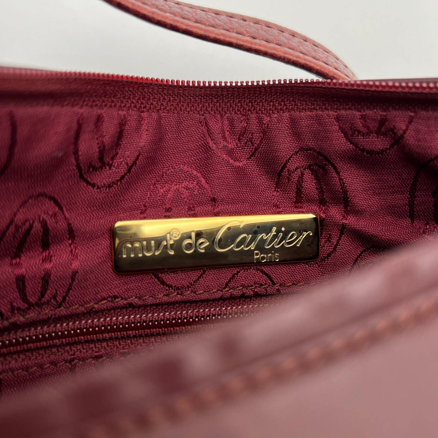 Cartier Paris Must Line Bordeaux Hobo Shoulder Sling Bag