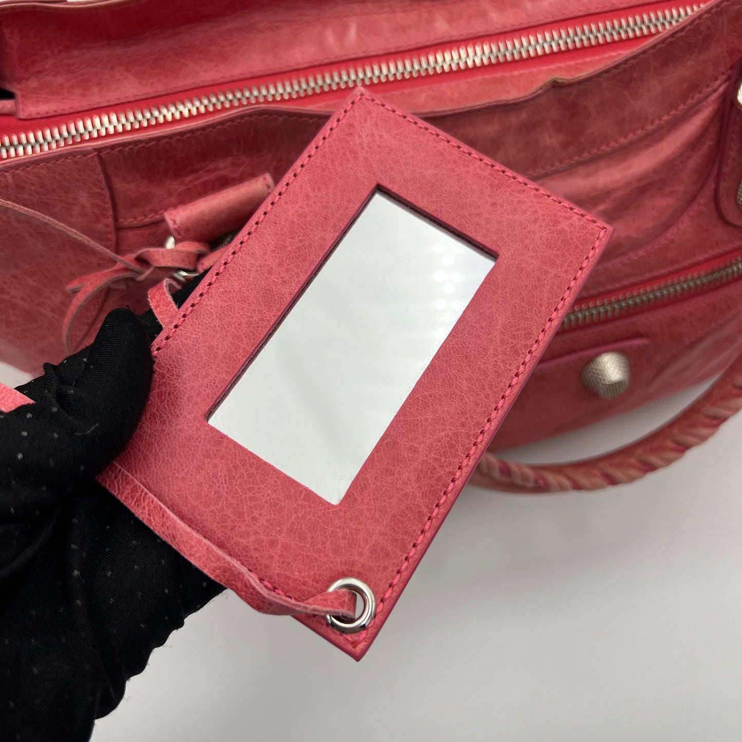 Balenciaga Rose Leather Giant 21 Part Time Bag