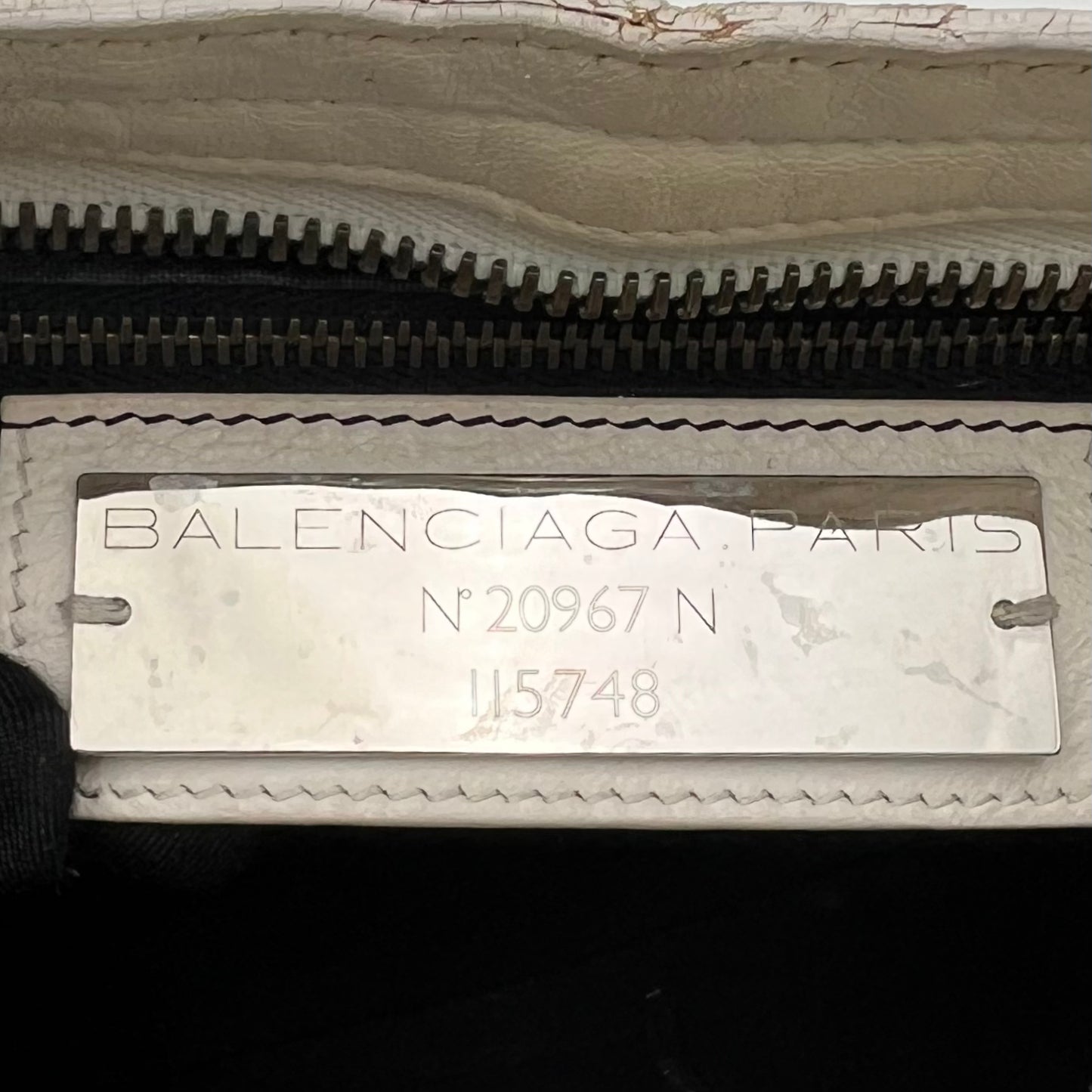 Balenciaga Blanc Creme Leather Classic City Bag