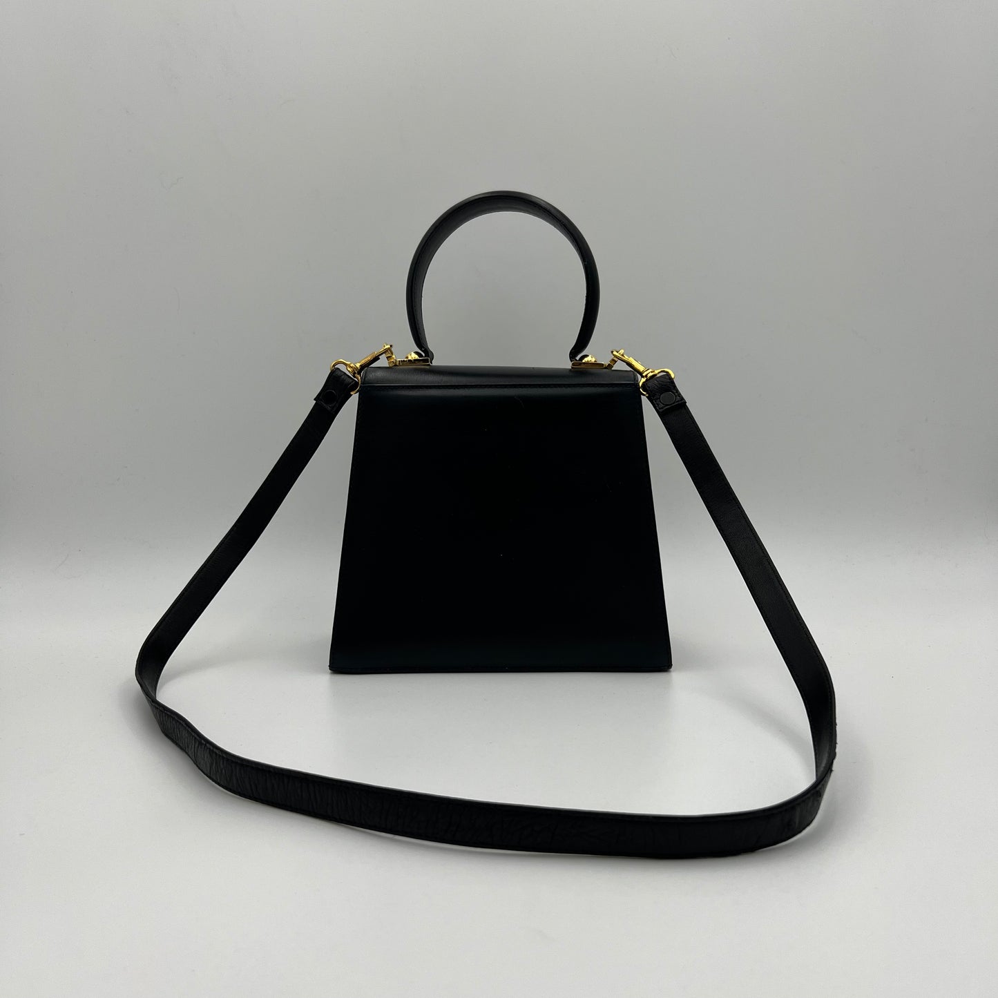 Salvatore Ferragamo Leather Ganicini Handbag