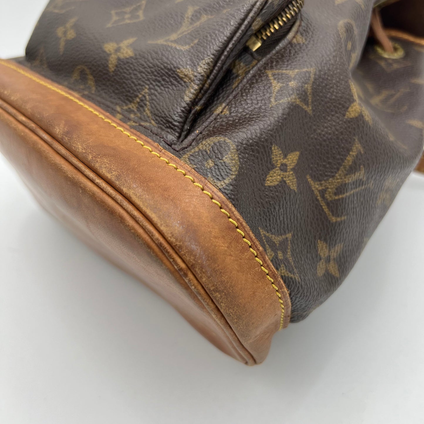 LV Monogram Montsouris PM