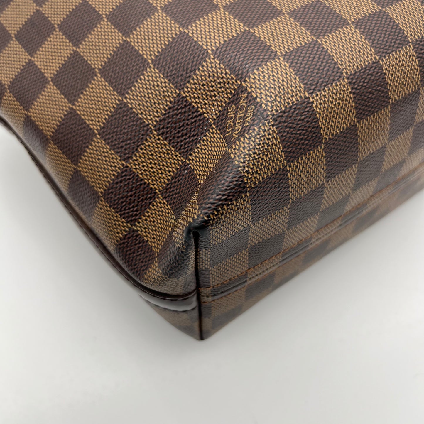 LV Damier Ebene Illovo MM