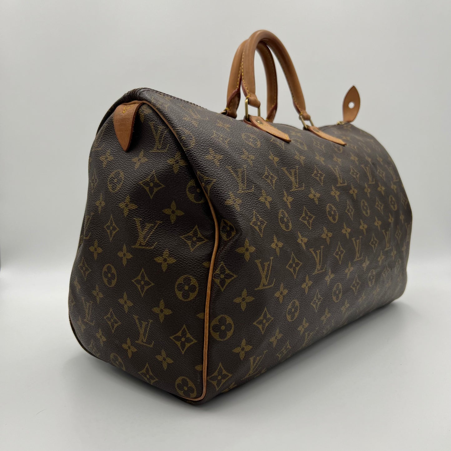 LV Monogram Speedy 40