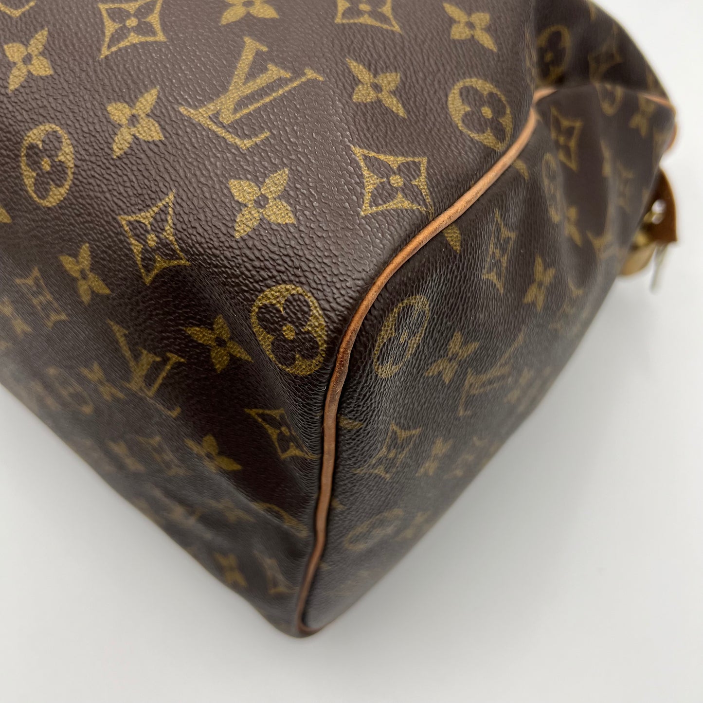 LV Monogram Speedy 40