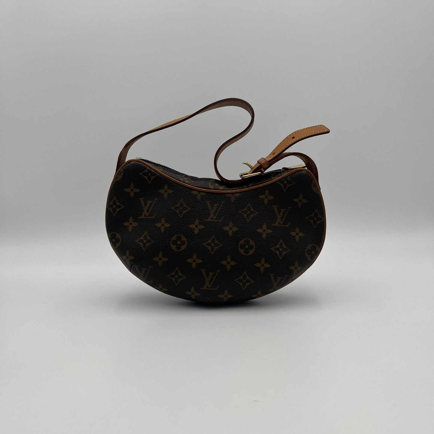 LV Monogram Croissant MM