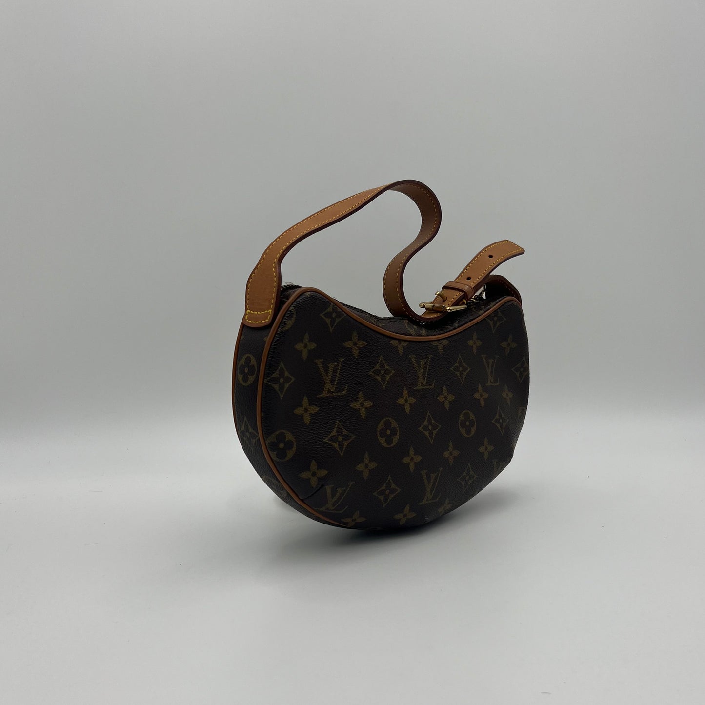 LV Monogram Croissant MM
