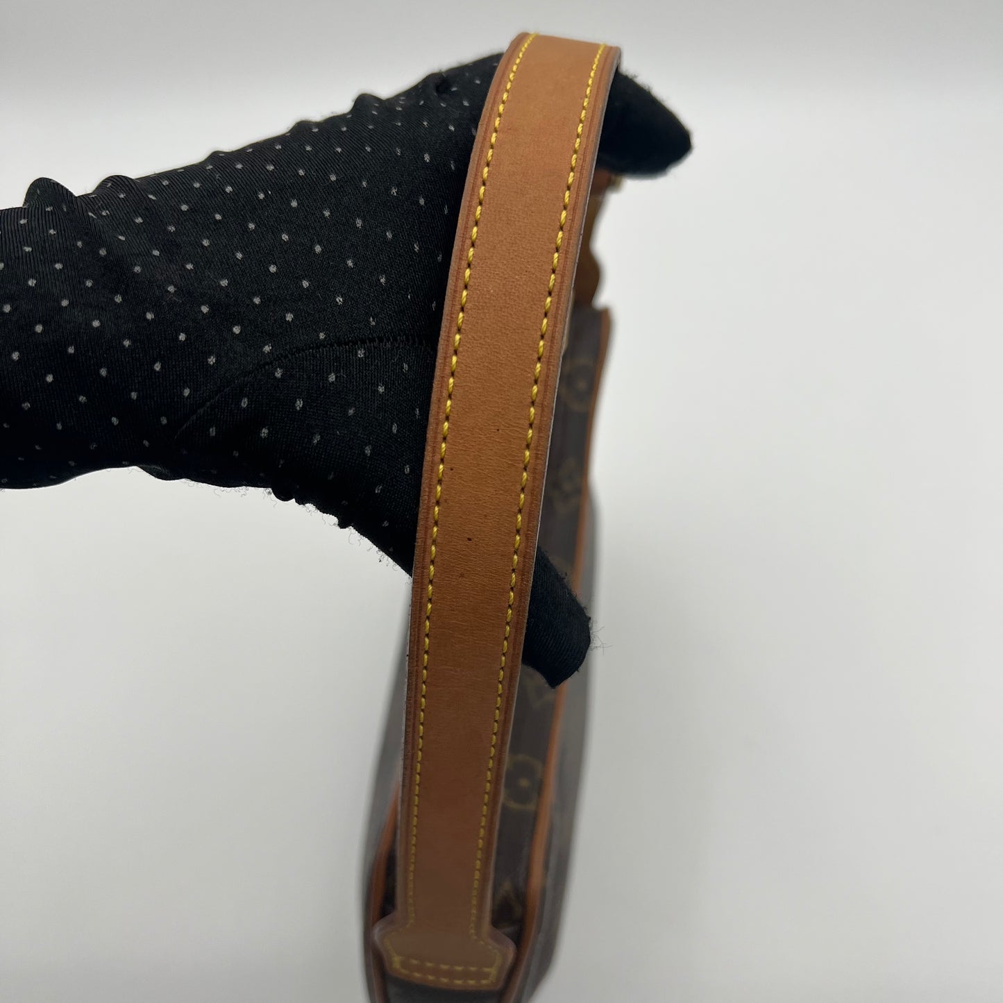 LV Monogram Croissant MM