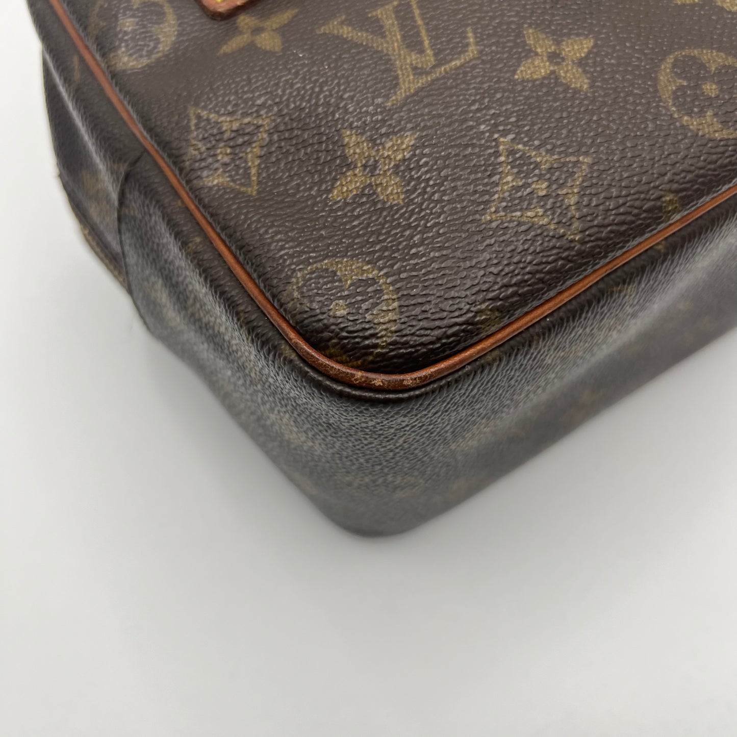 LV Monogram Cite MM