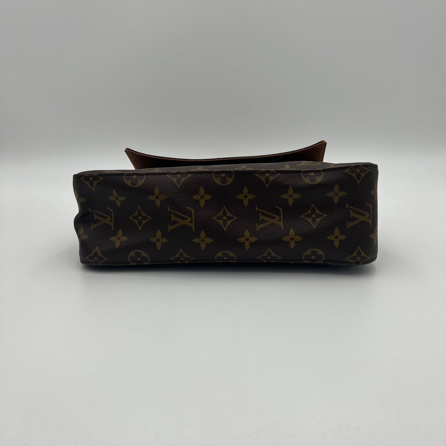 LV Monogram Looping PM