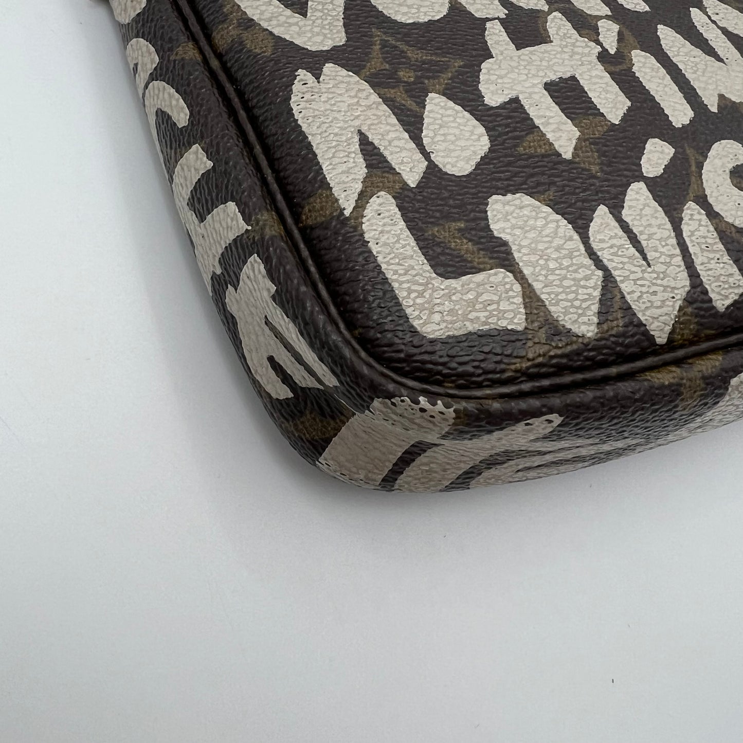 LV Stephen Sprouse White Graffiti Pochette