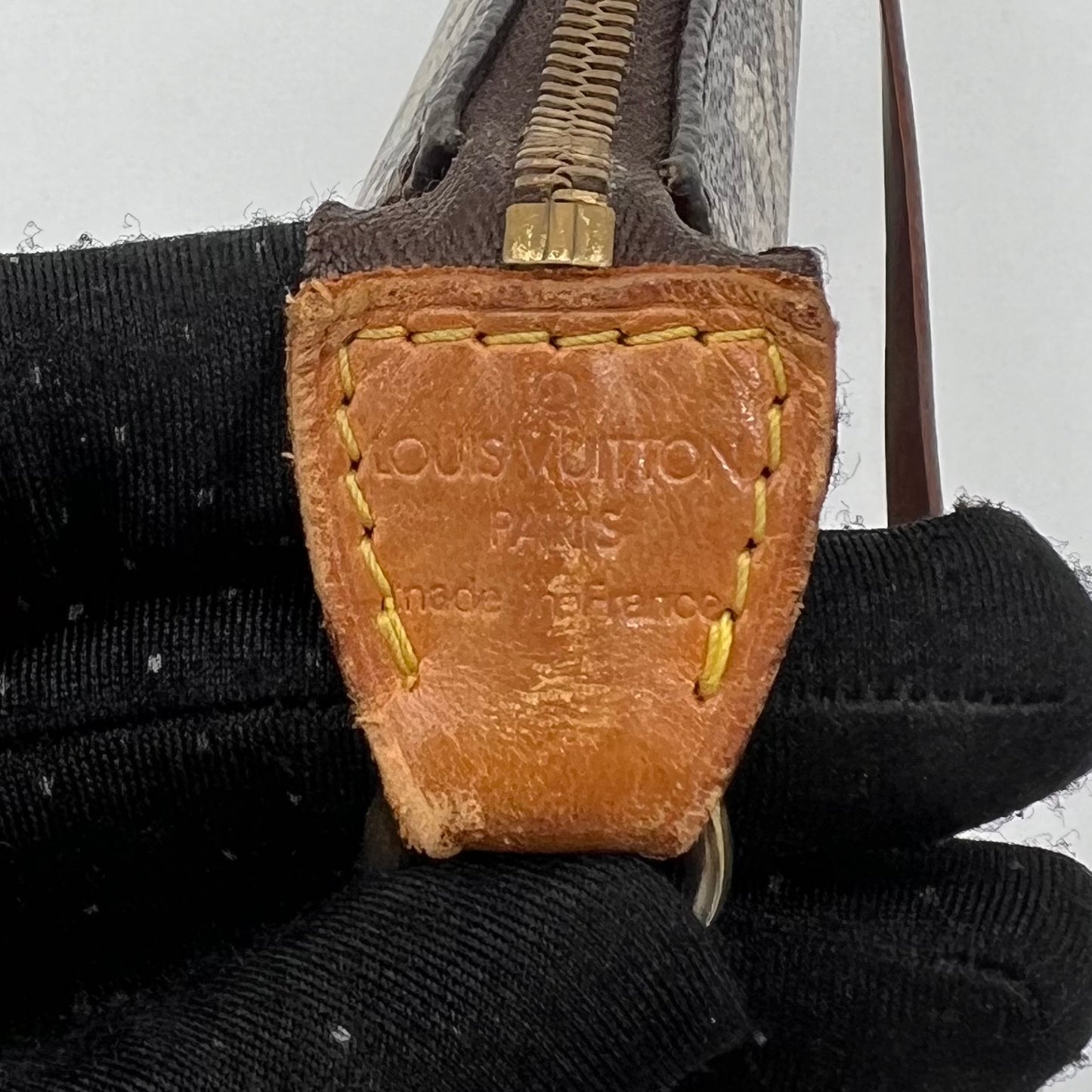 LV Stephen Sprouse White Graffiti Pochette