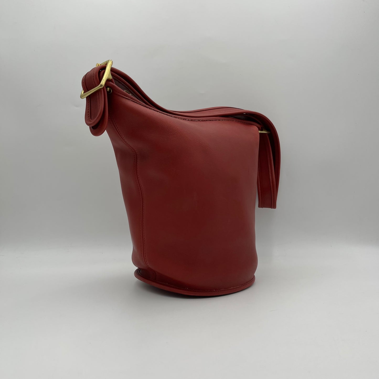 Coach Vintage Red Leather Duffle Sac Bag