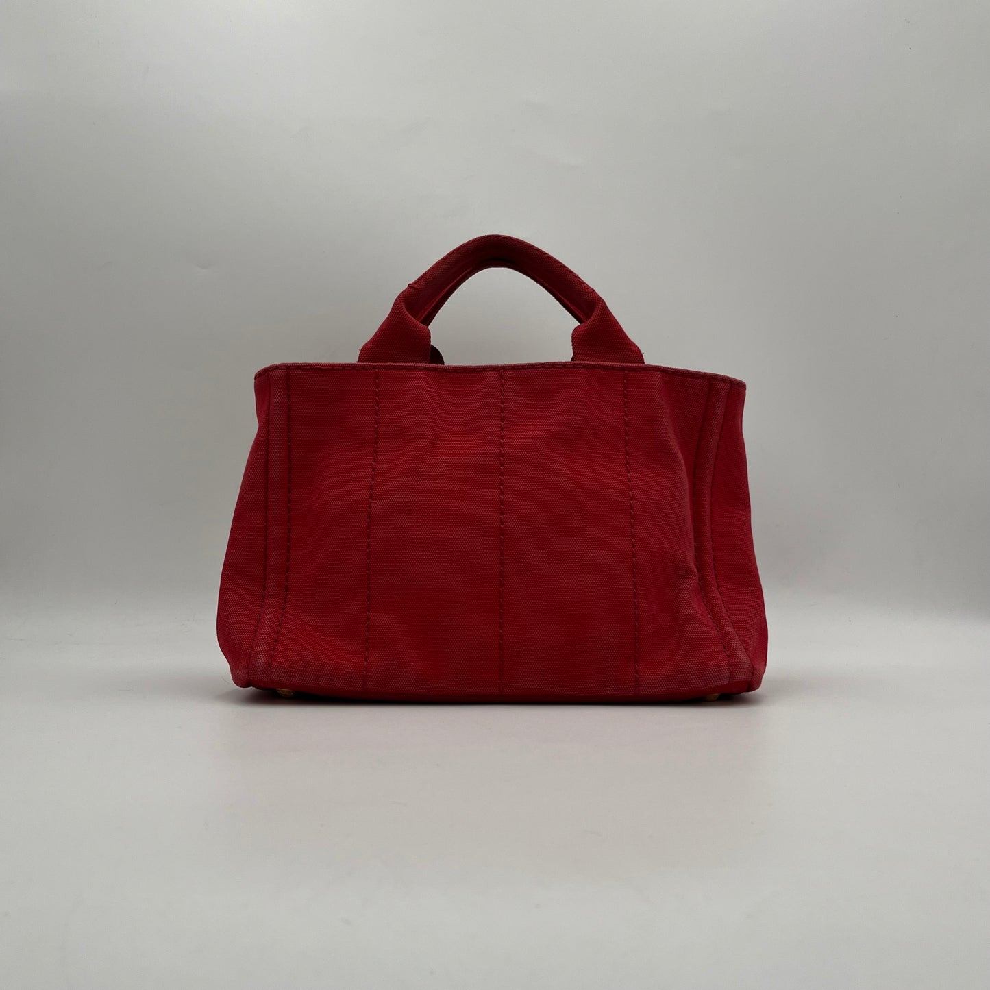 Prada Red Canapa