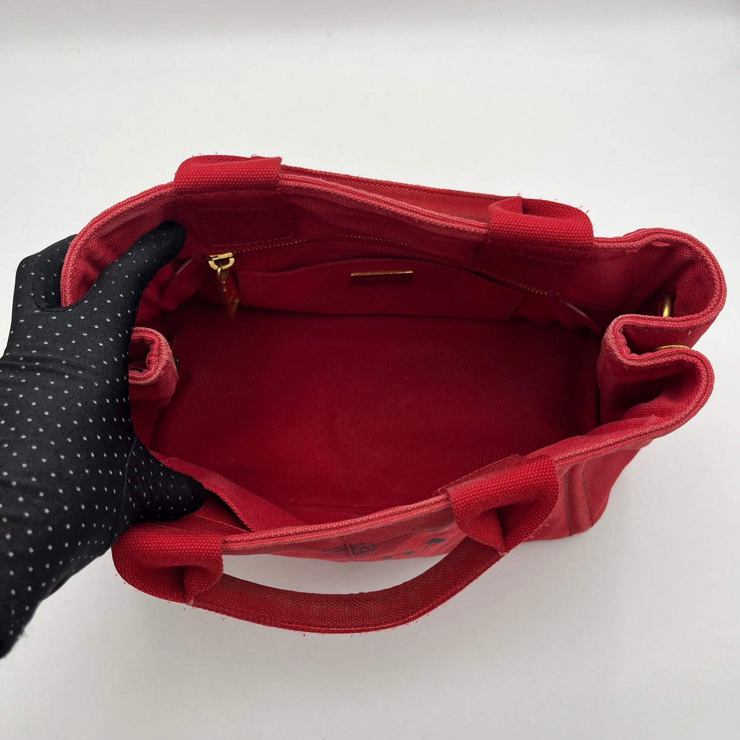 Prada Red Canapa