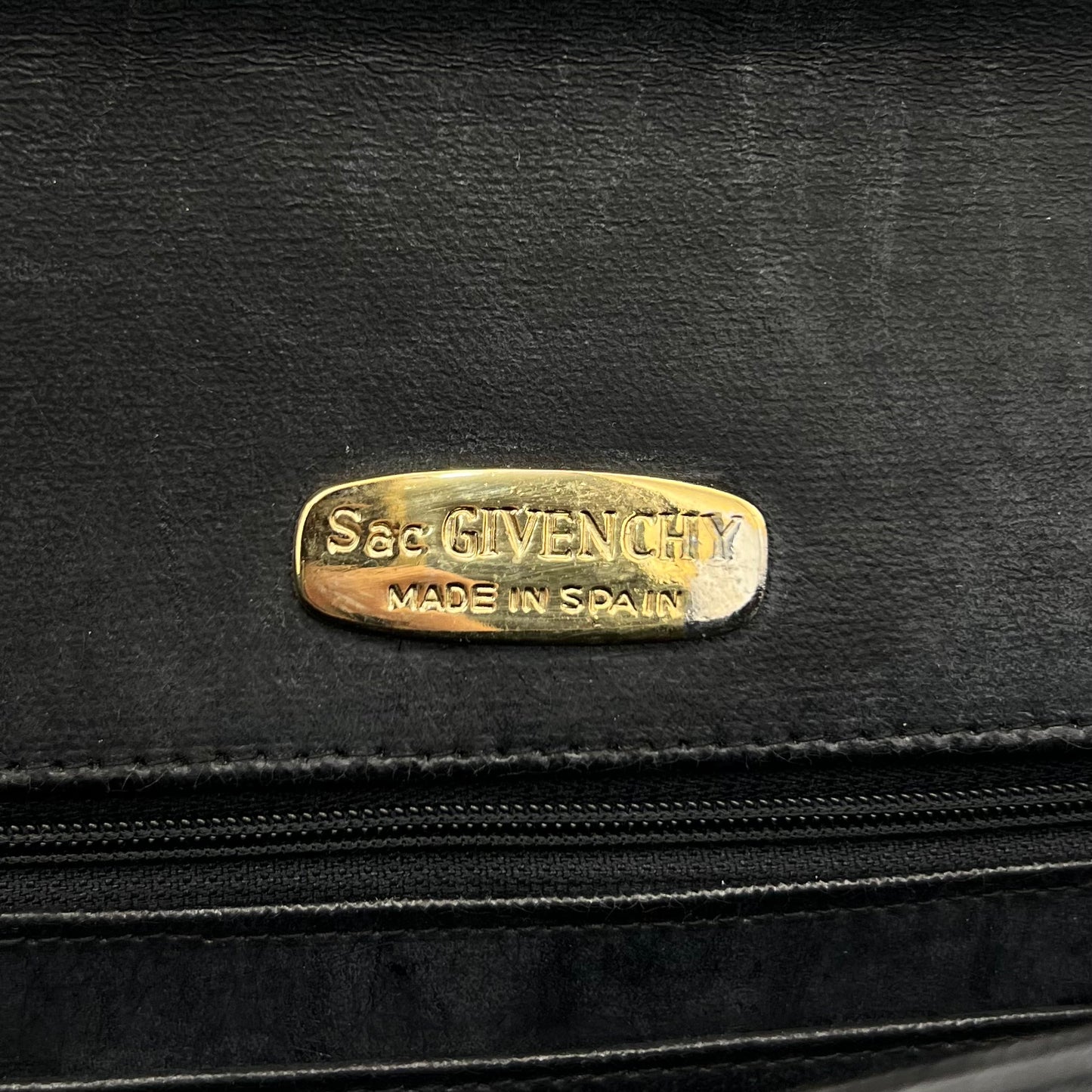 Givenchy Sac Vintage Black Leather Logo Full Flap Shoulder Bag