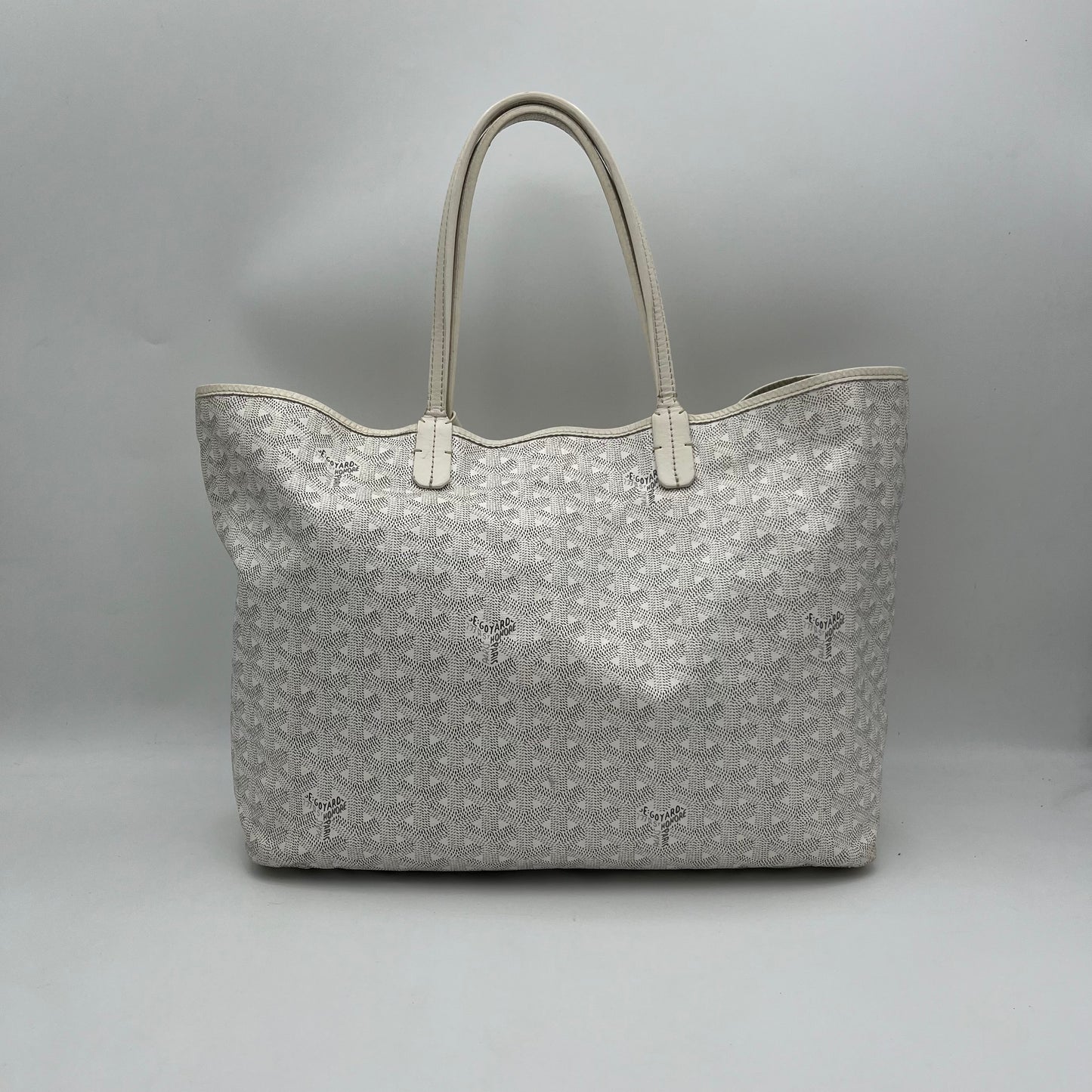 Goyard White St. Louis PM Size