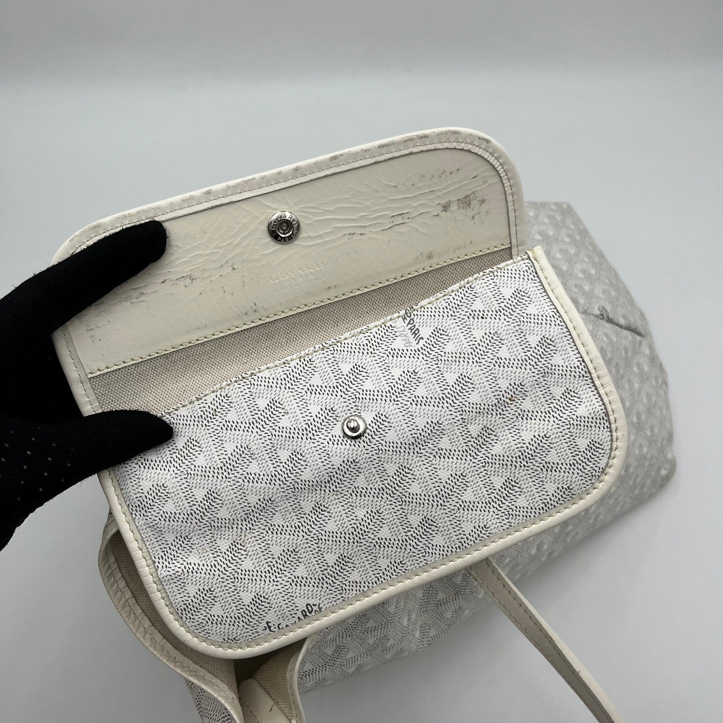 Goyard White St. Louis PM Size