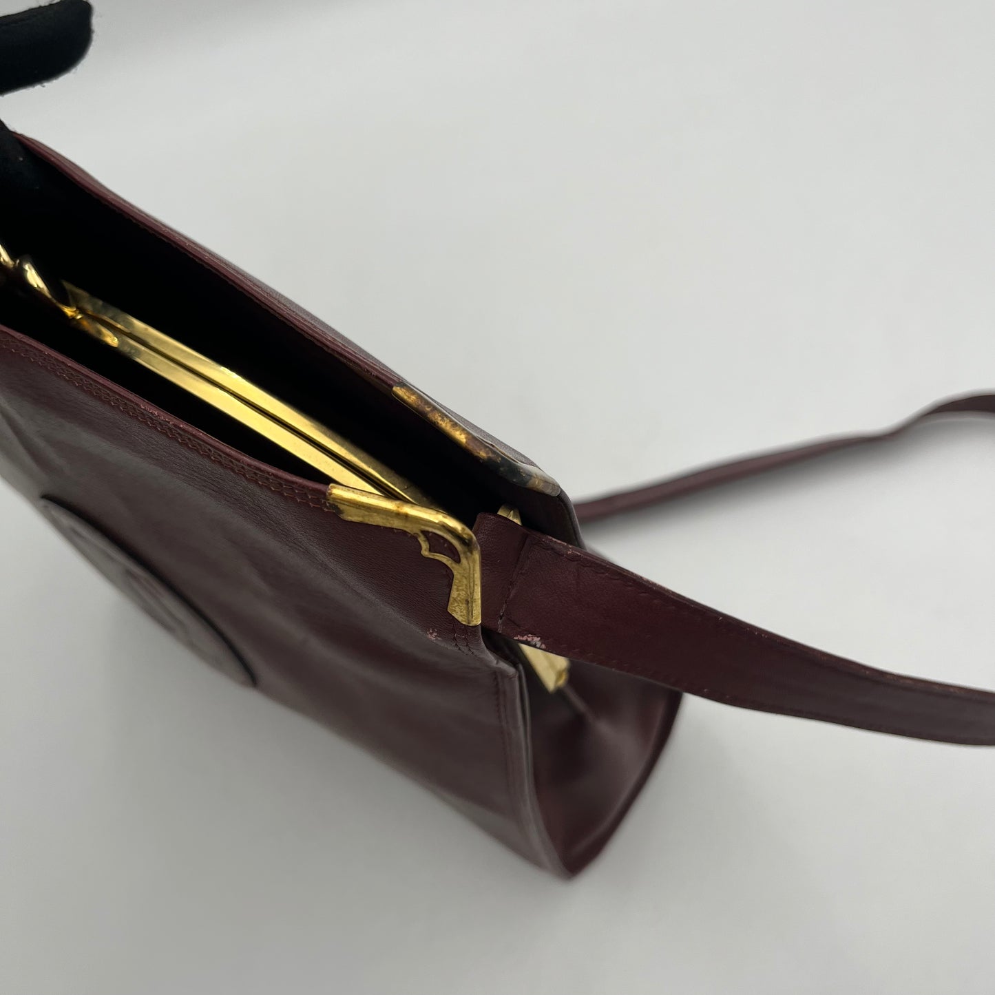 Cartier Le Must De Cartier Kisslock Shoulder Bag