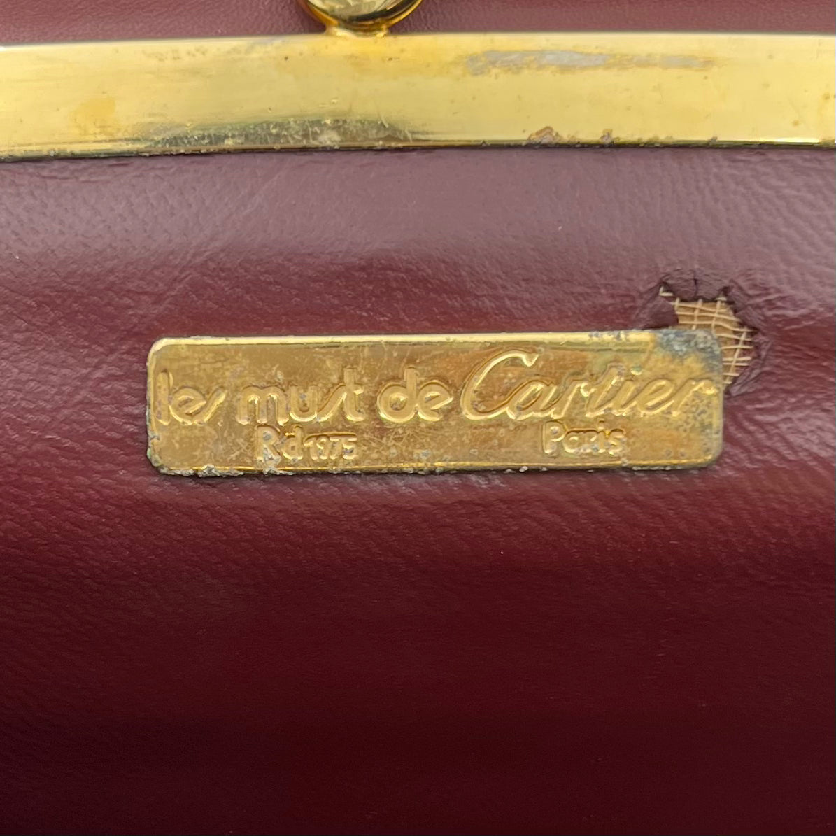 Cartier Le Must De Cartier Kisslock Shoulder Bag