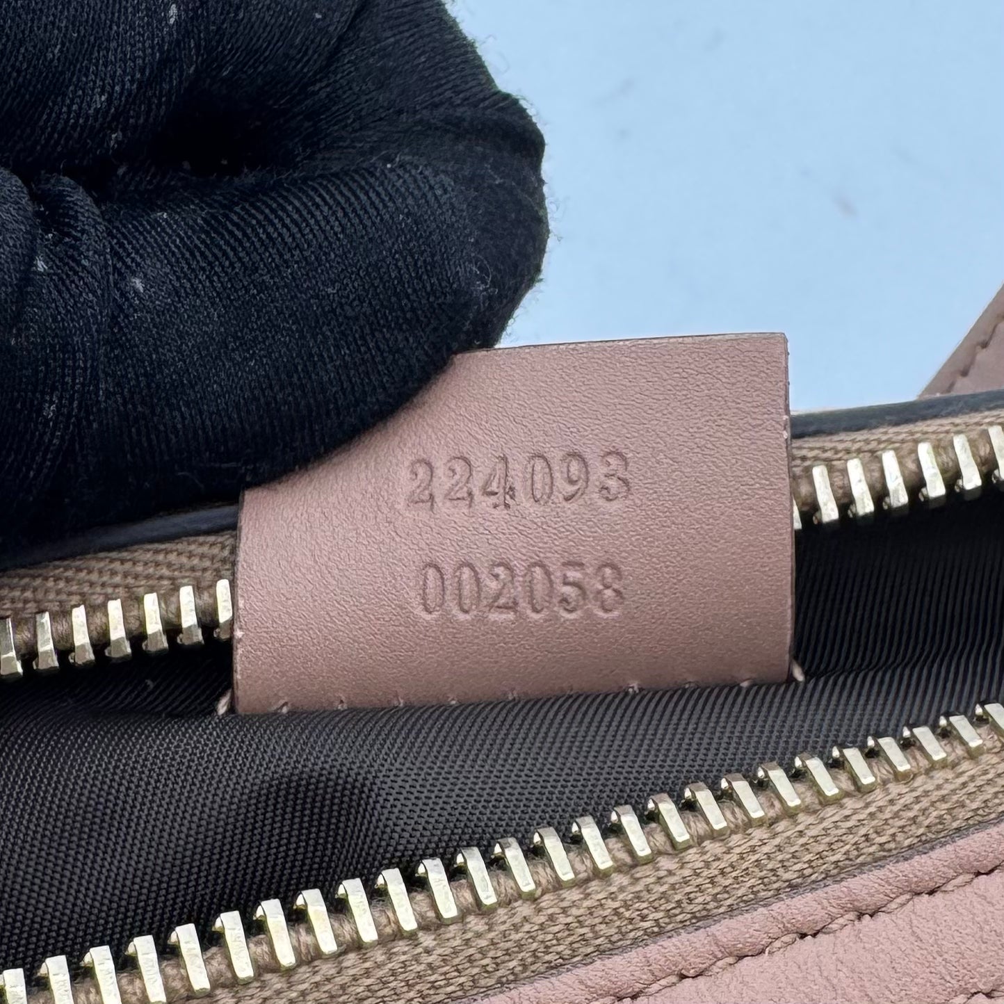 Gucci Beige Monogram Canvas Pink Leather Hobo Pochette