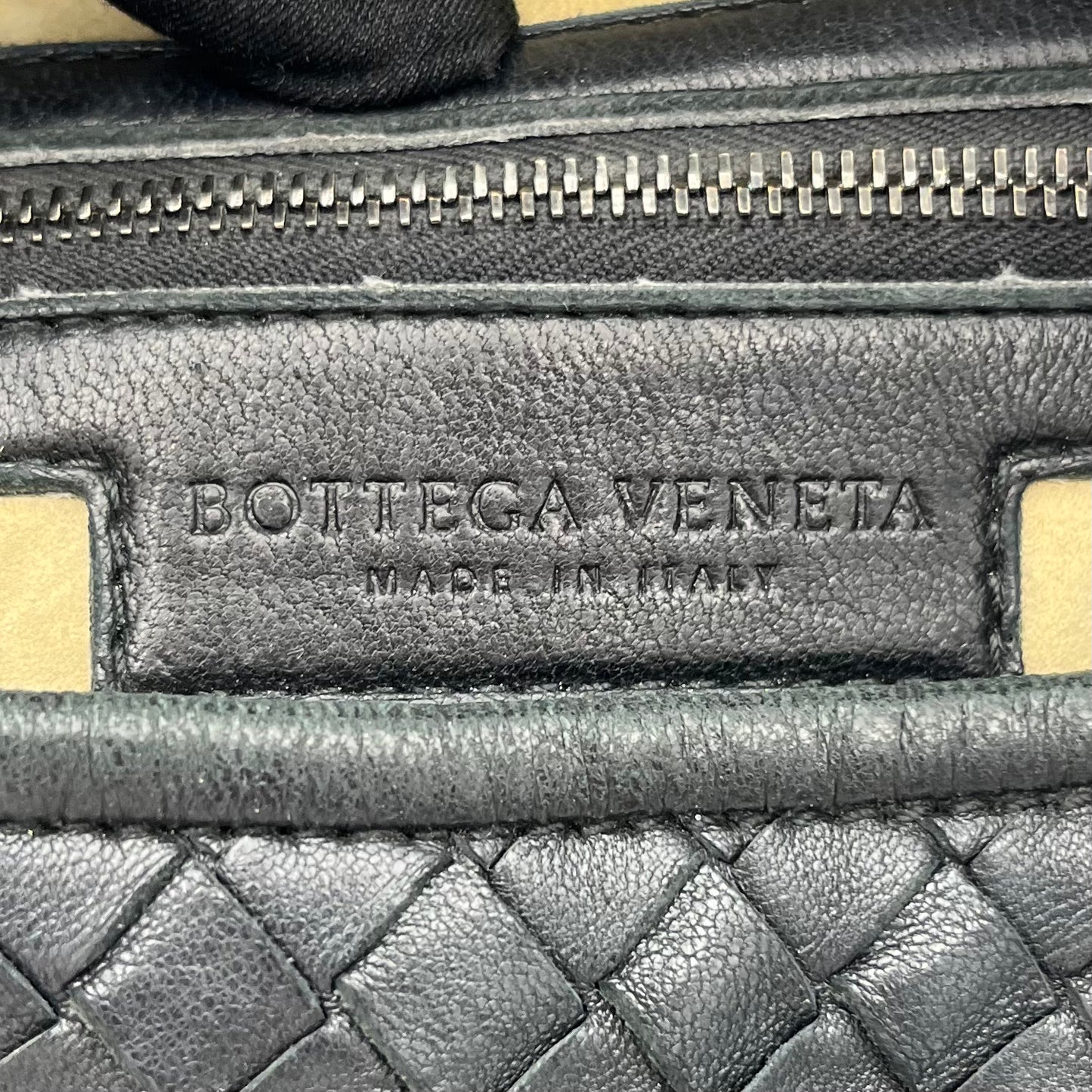Bottega Veneta Black Intrecciao Hobo Shouder Bag