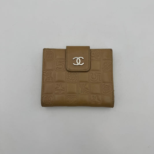 Chanel Beige Leather Icon Line Bifold Short Wallet