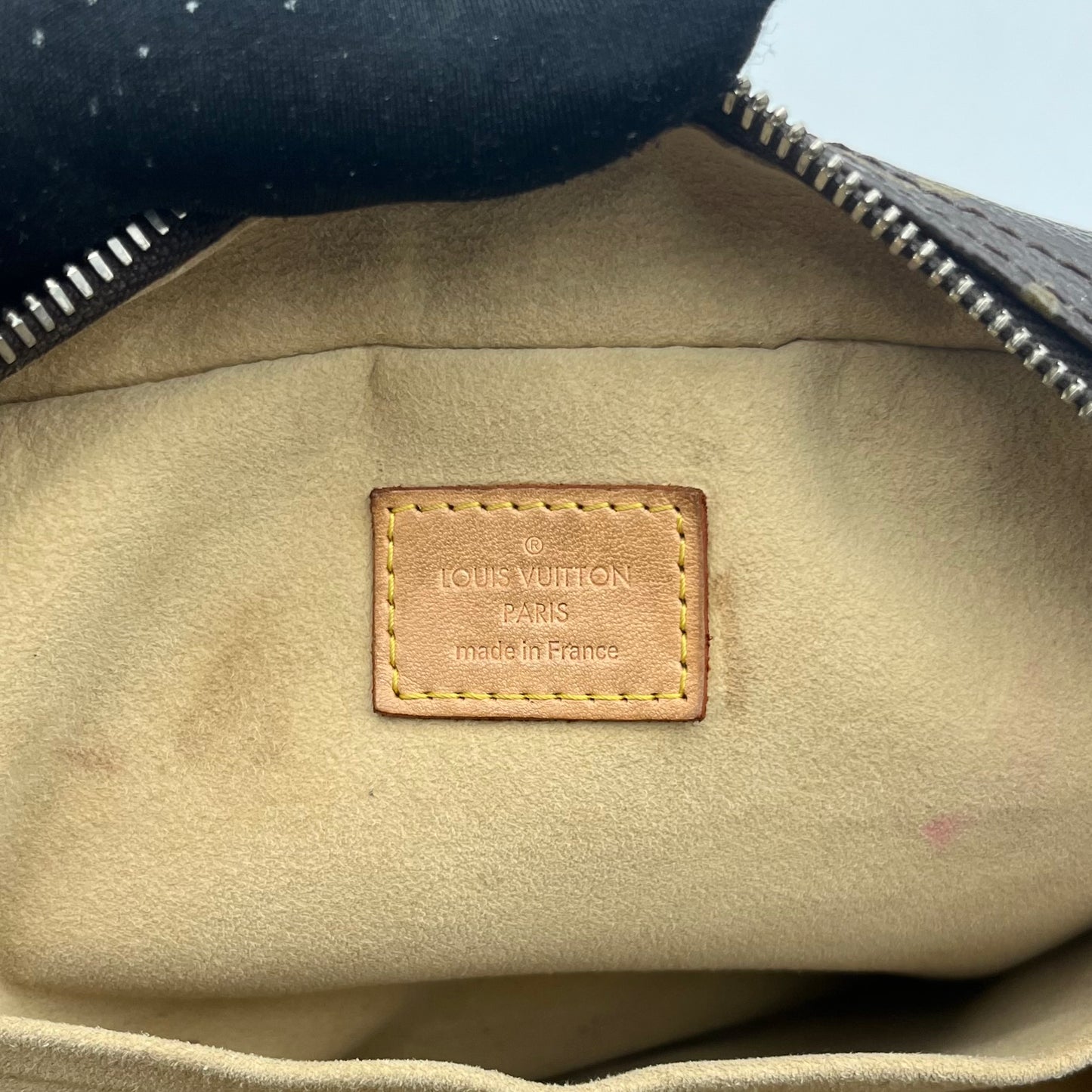 LV Monogram Manhattan PM