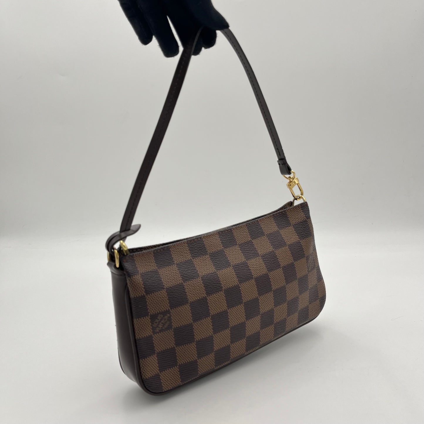 LV Damier Ebene Navona Pochette