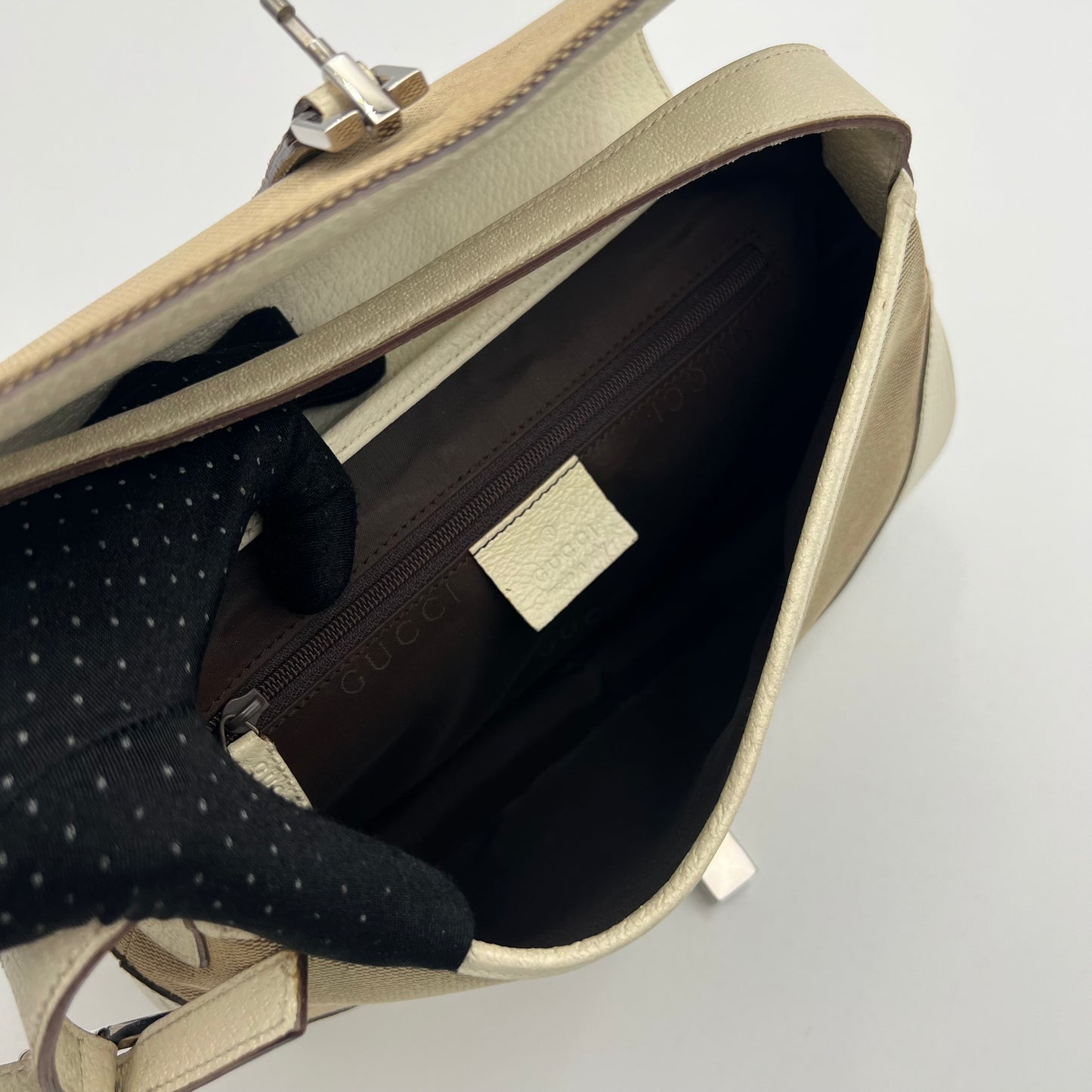 Gucci Beige Cloth White Leather Jackie Flap Small Shoulder Bag