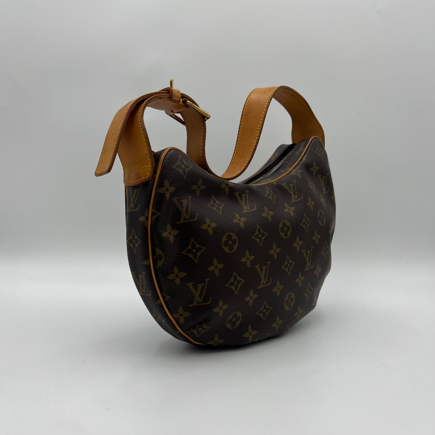 LV Monogram Croissant MM