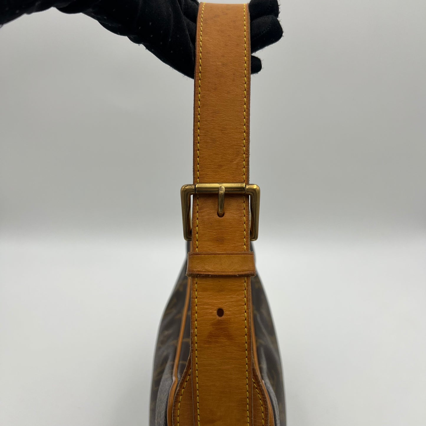 LV Monogram Croissant MM