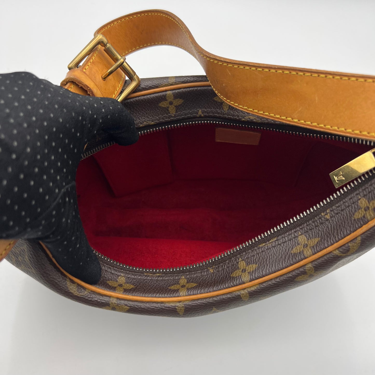 LV Monogram Croissant MM