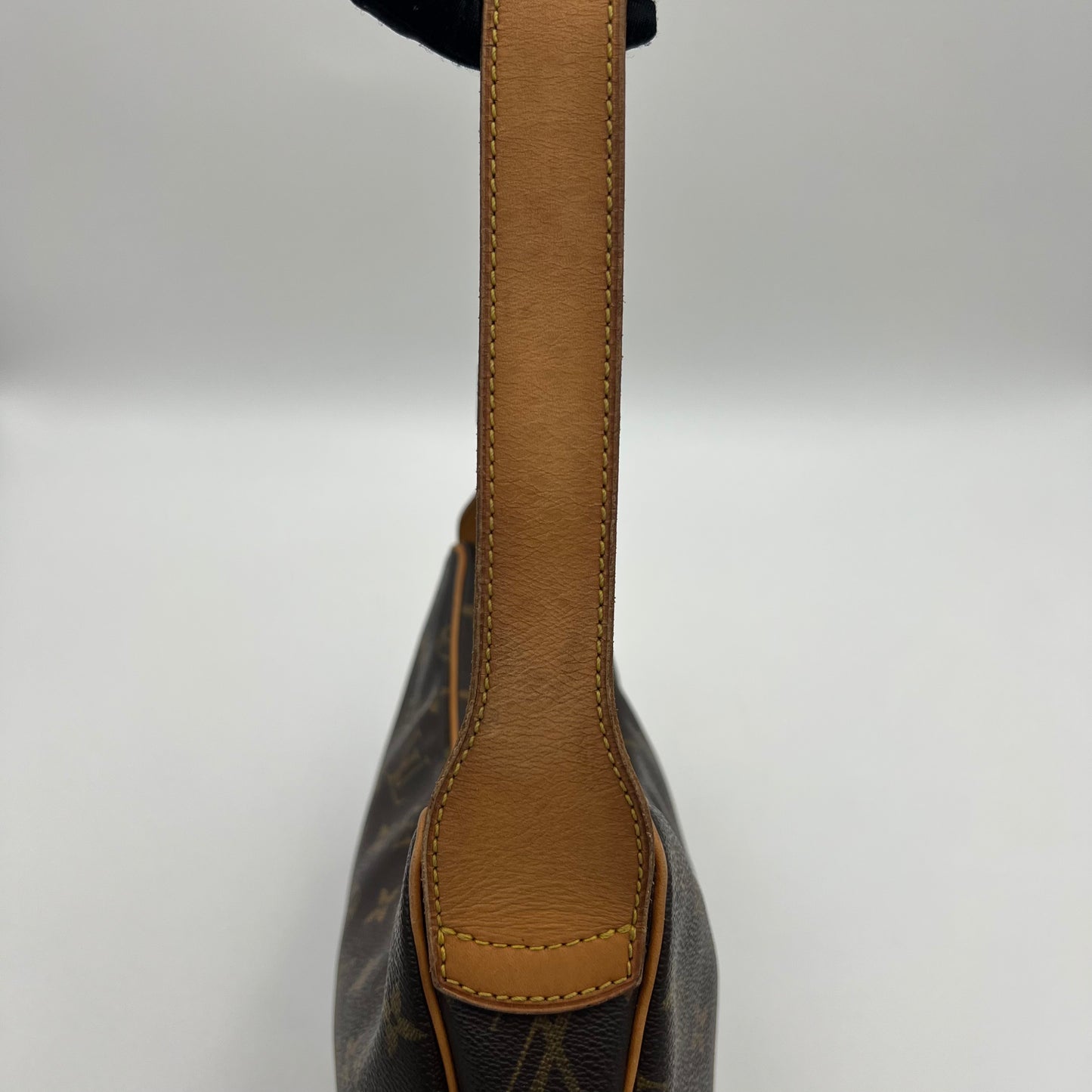 LV Monogram Croissant MM
