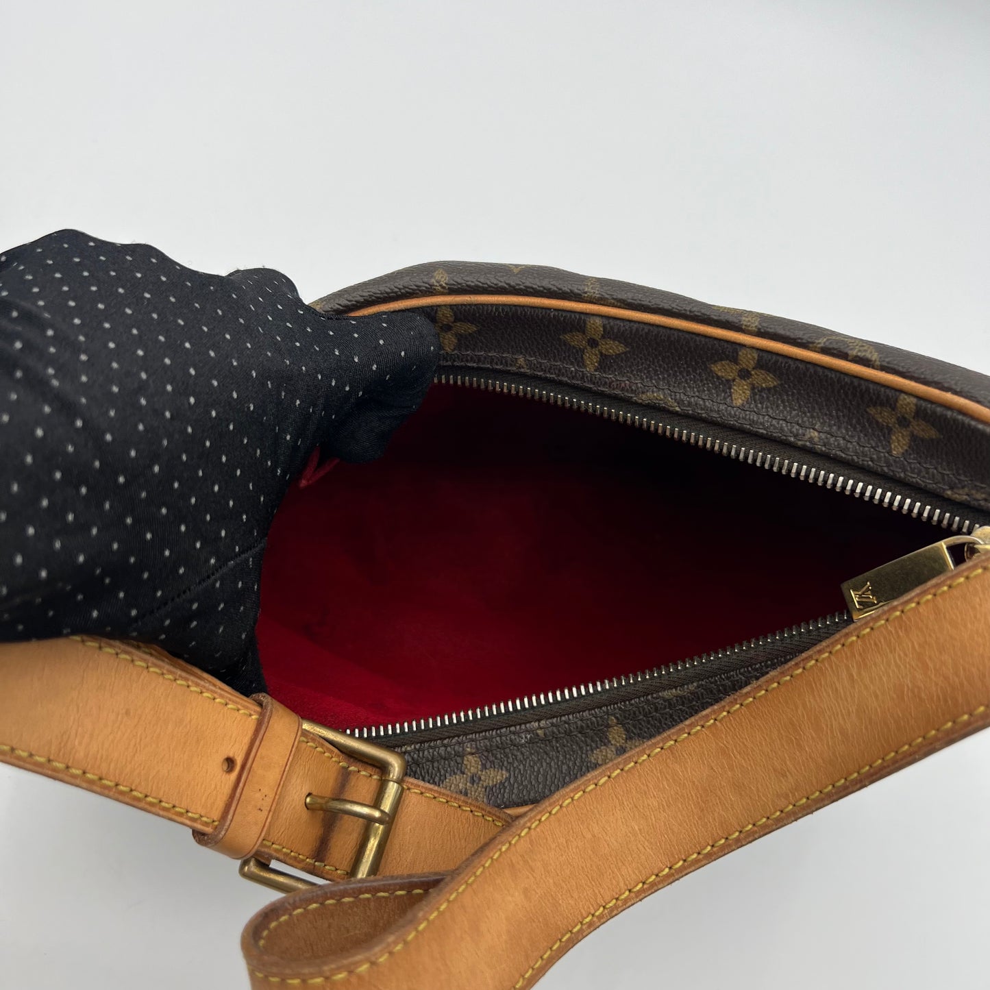 LV Monogram Croissant MM