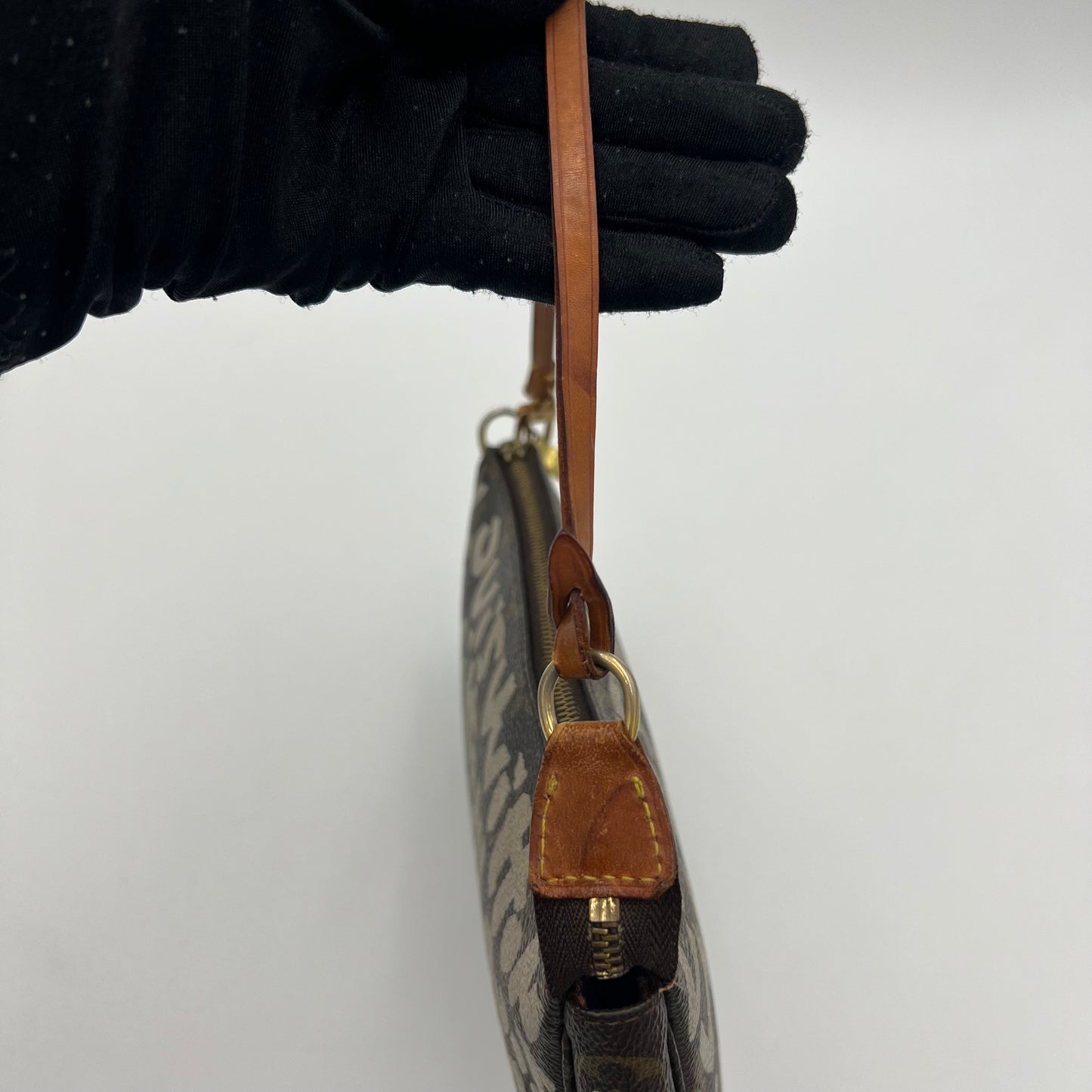 LV Stephen Sprouse White Graffiti Pochette