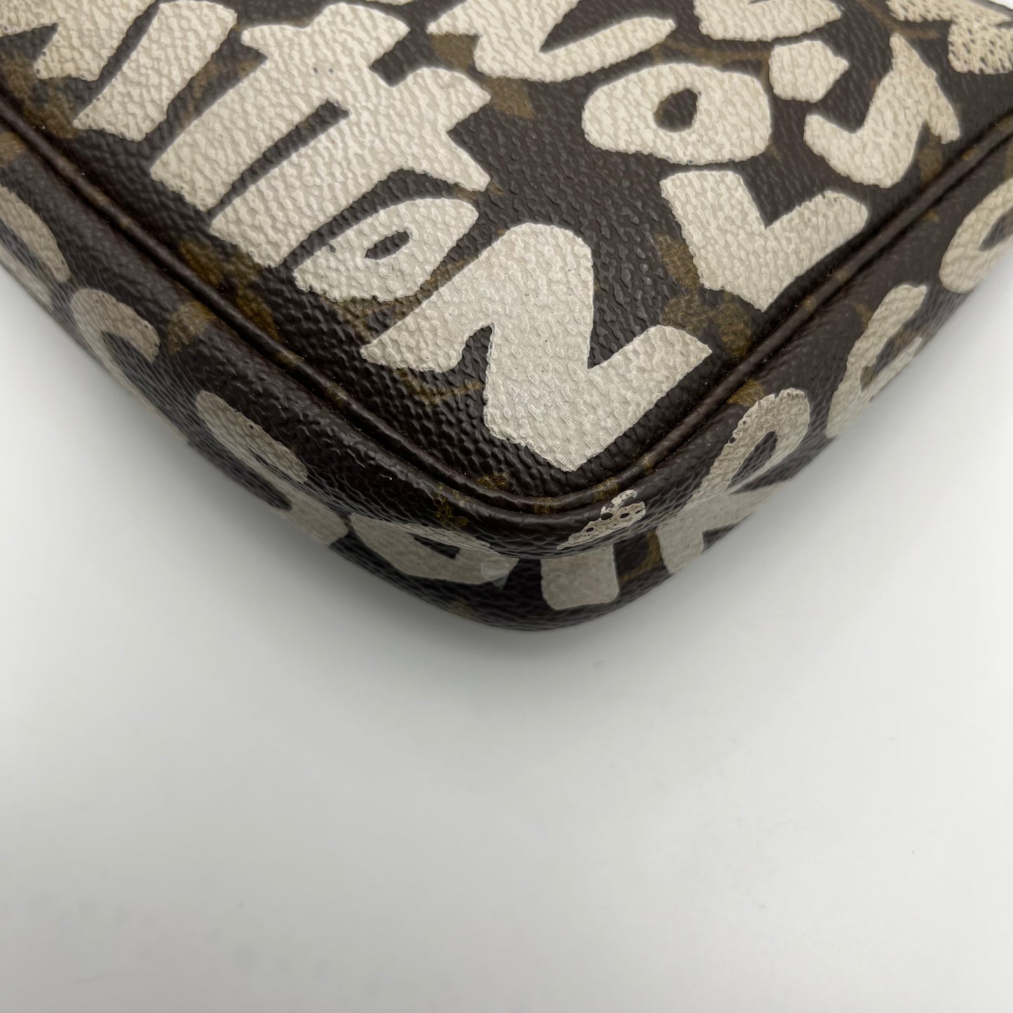 LV Stephen Sprouse White Graffiti Pochette