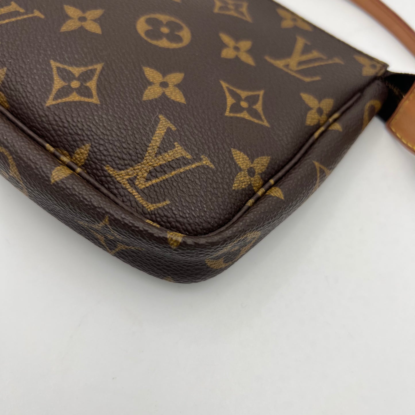 LV Monogram Pochette