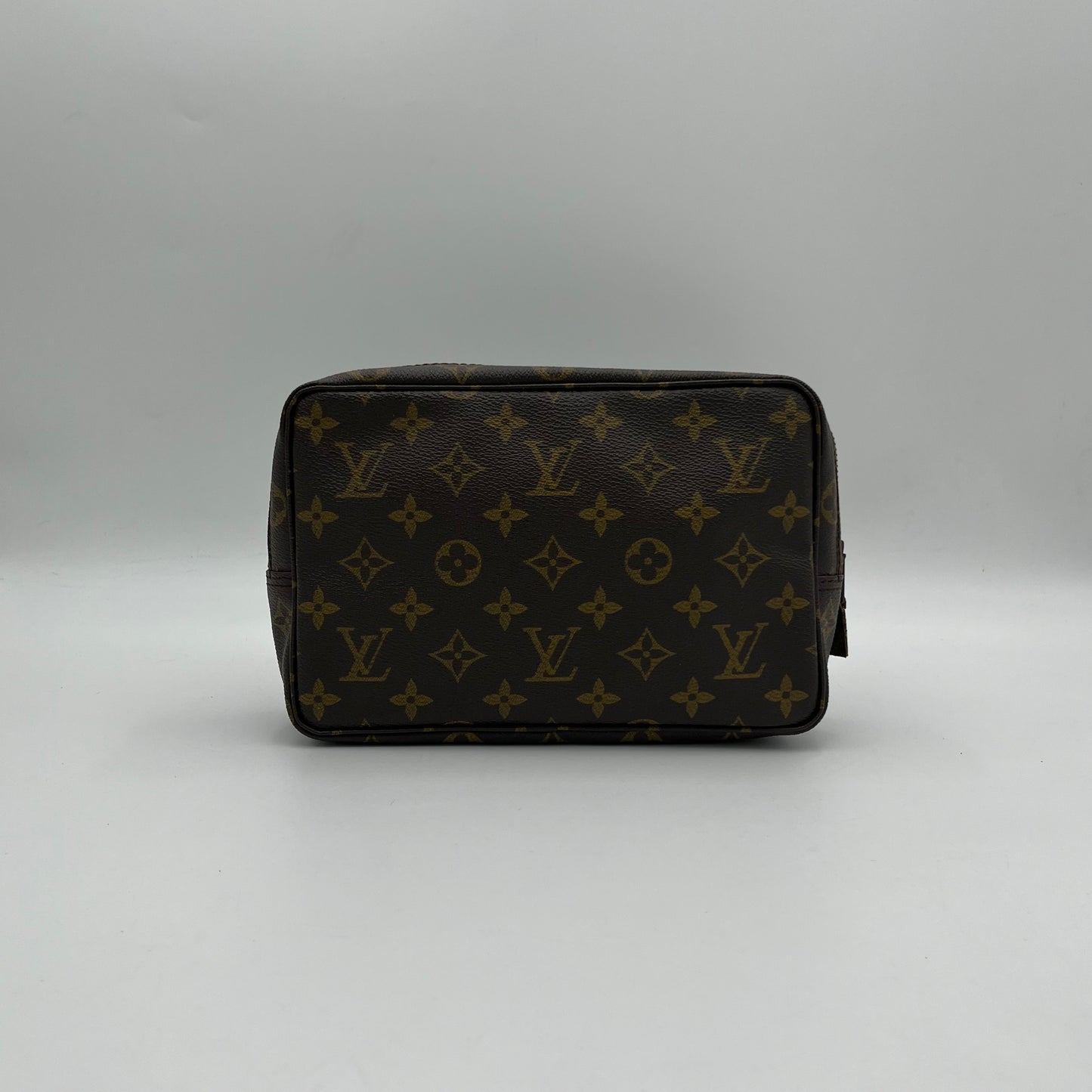 LV Monogram Trousse 23