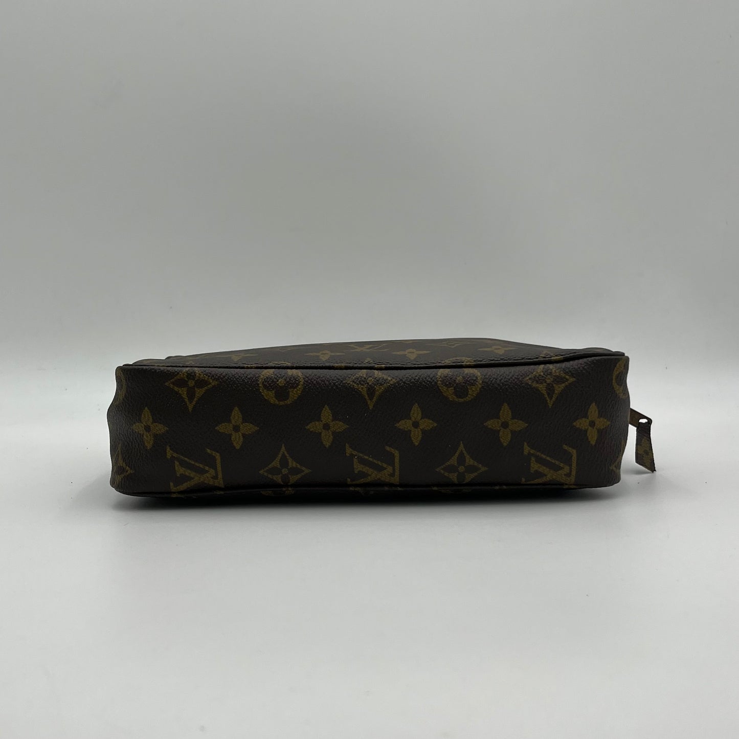 LV Monogram Trousse 23