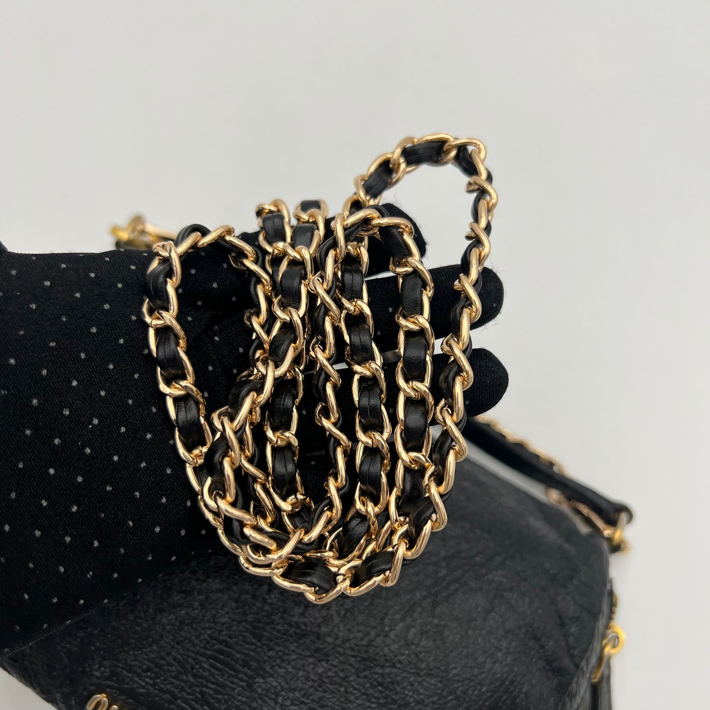 Miu Miu Black Tessuto Vernis Leather Pochette Handbag