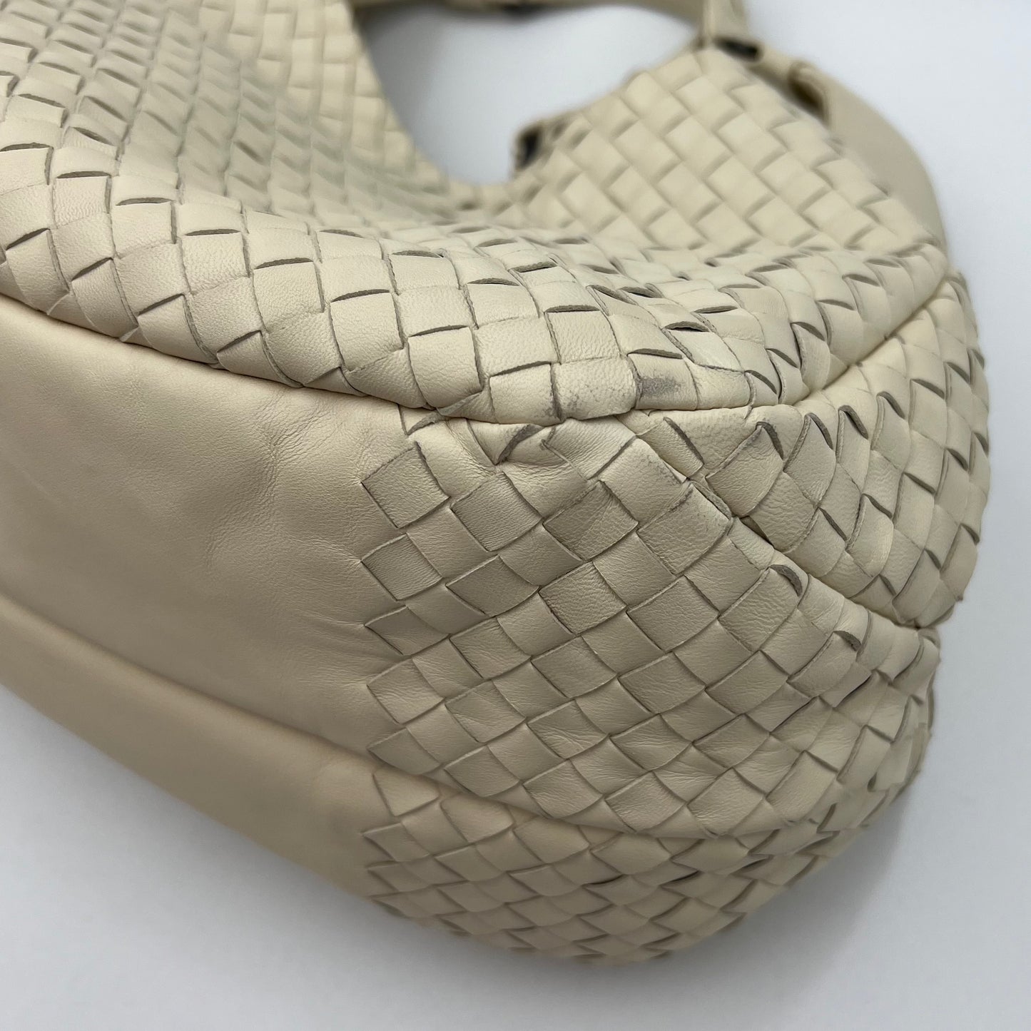 Bottega Veneta White Intrecciato Leather Campana Hobo Bag